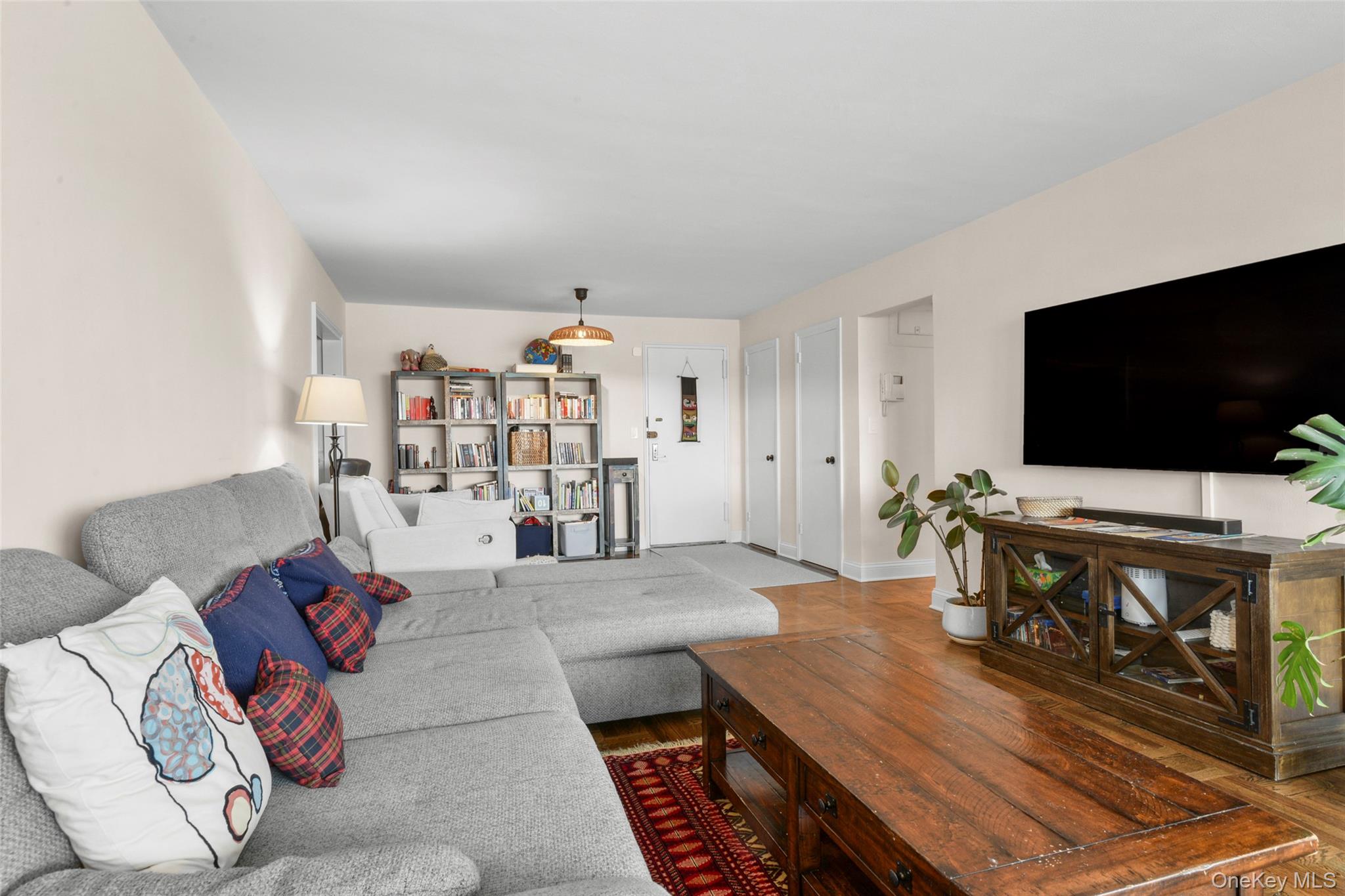 2 Washington Square, Unit 5G photo 8
