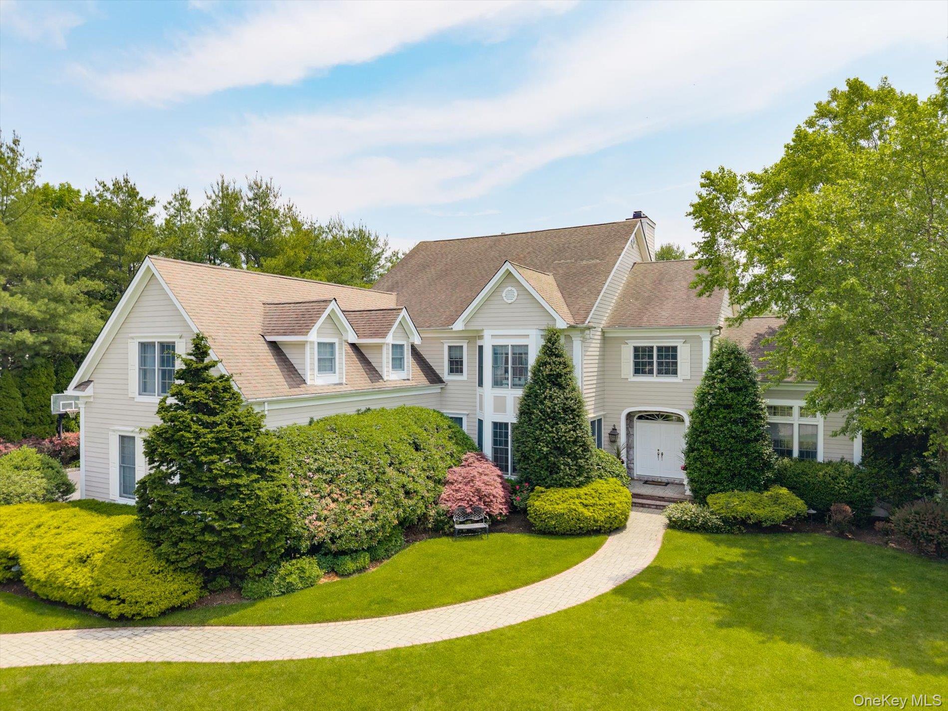 37 Legends Circle – For Sale