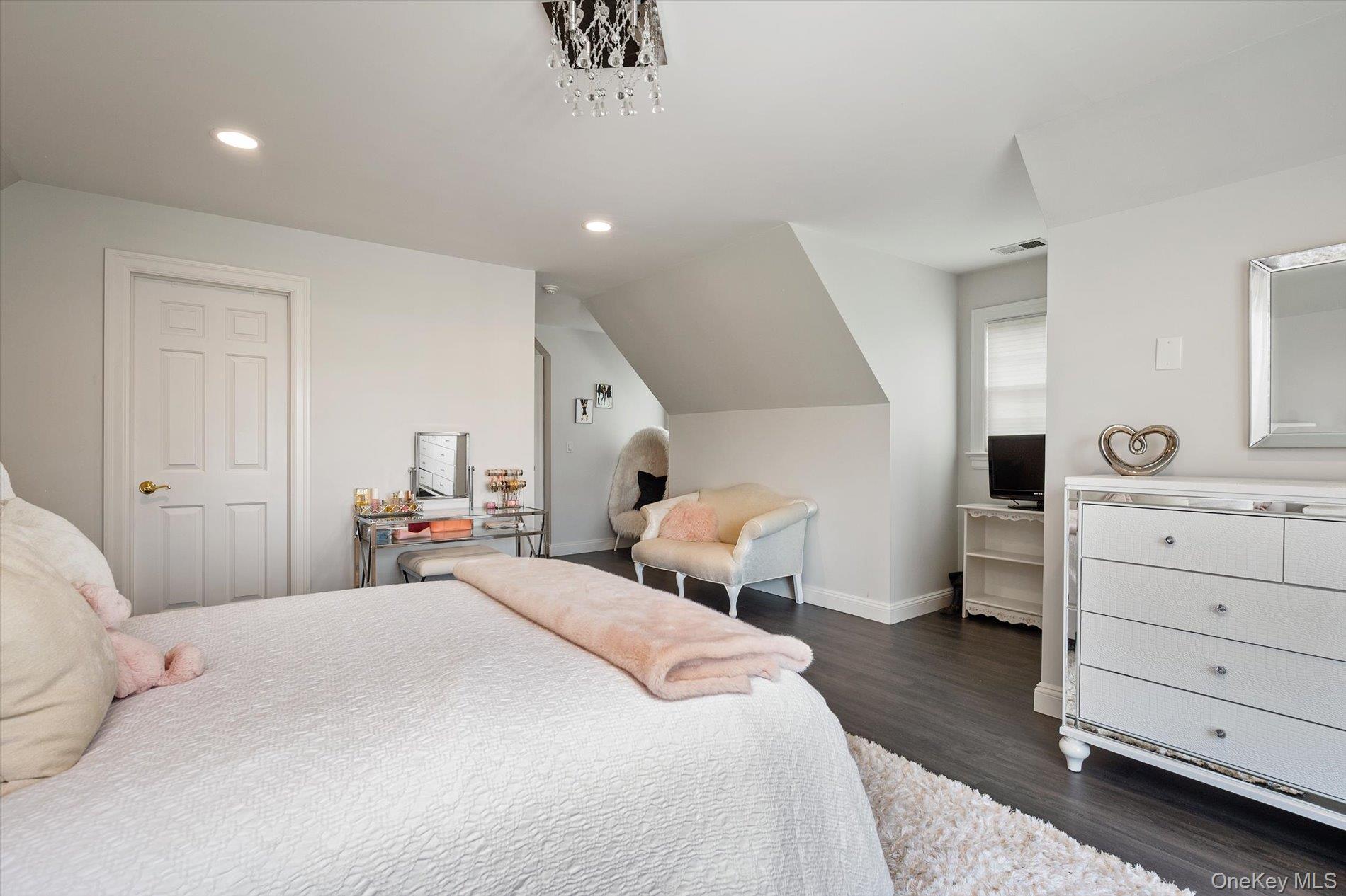 37 Legends Circle – For Sale photo 27