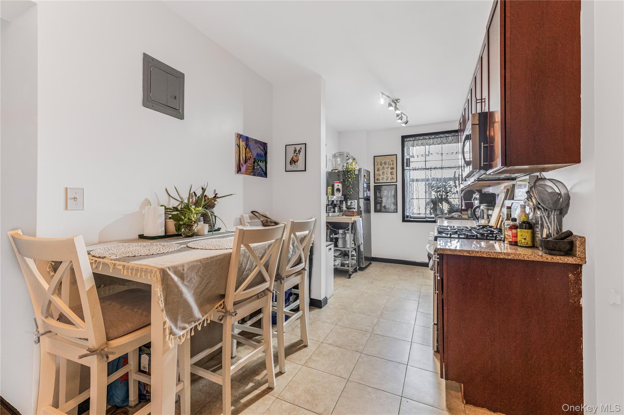 808 Bronx River Road, Unit 6C photo 7