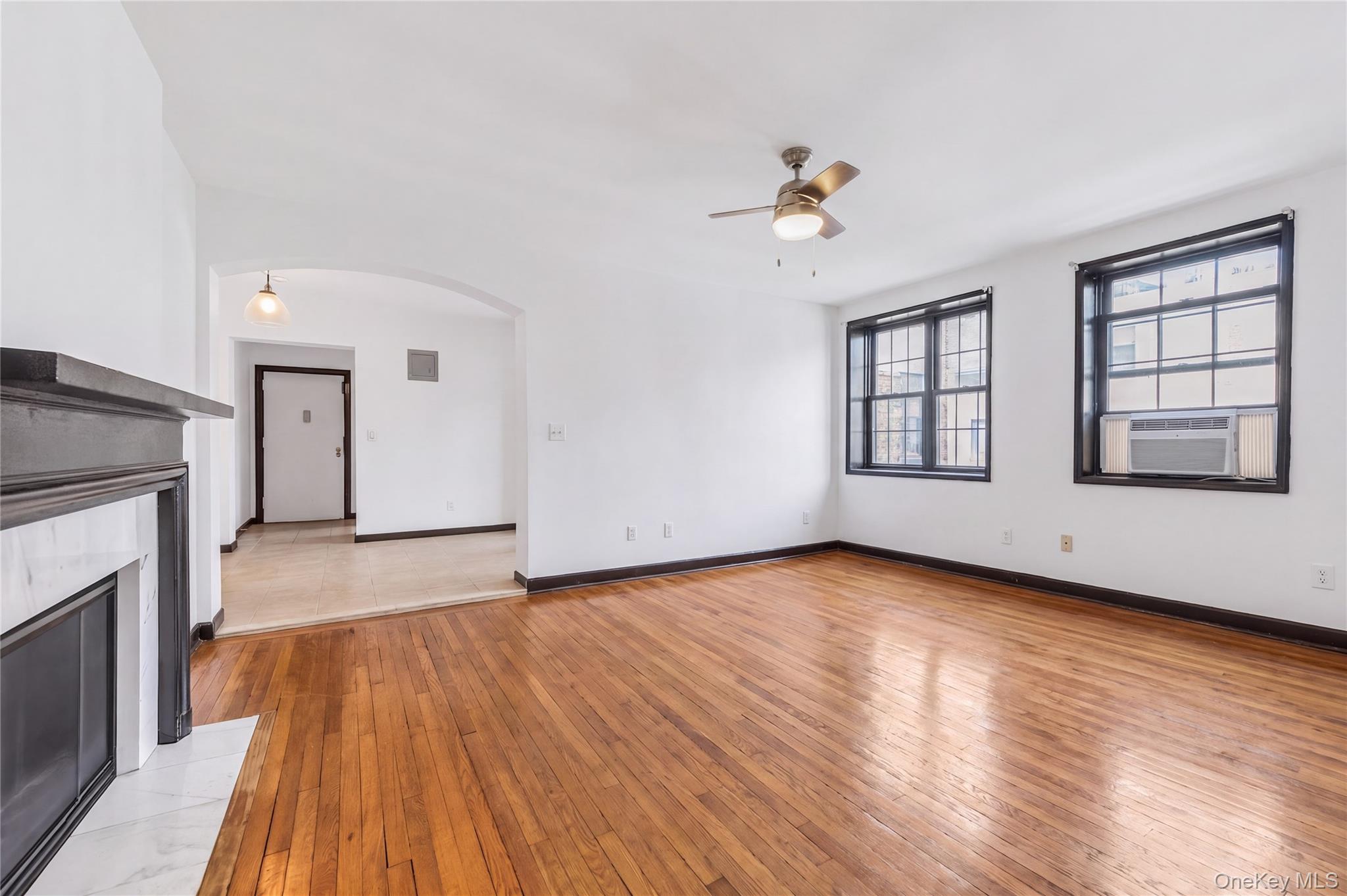 808 Bronx River Road, Unit 6C photo 3