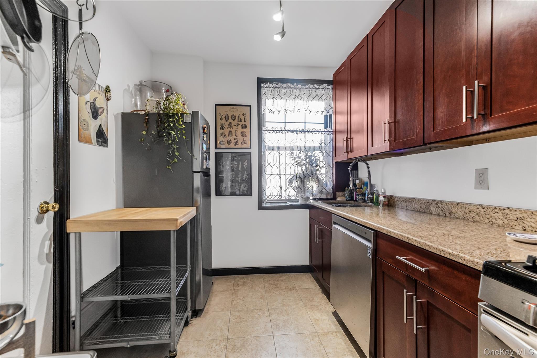 808 Bronx River Road, Unit 6C photo 9