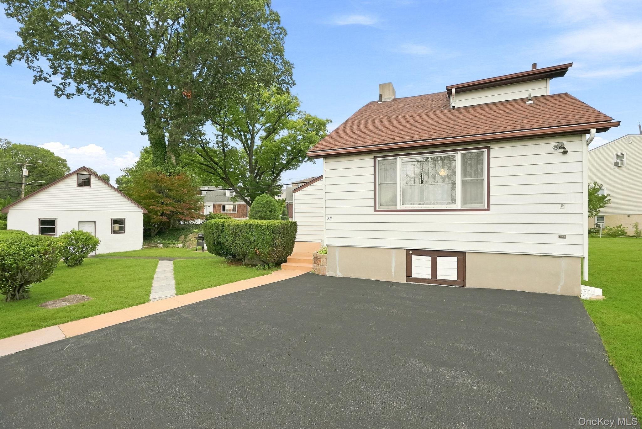 83 Brewster Avenue – For Sale photo 39