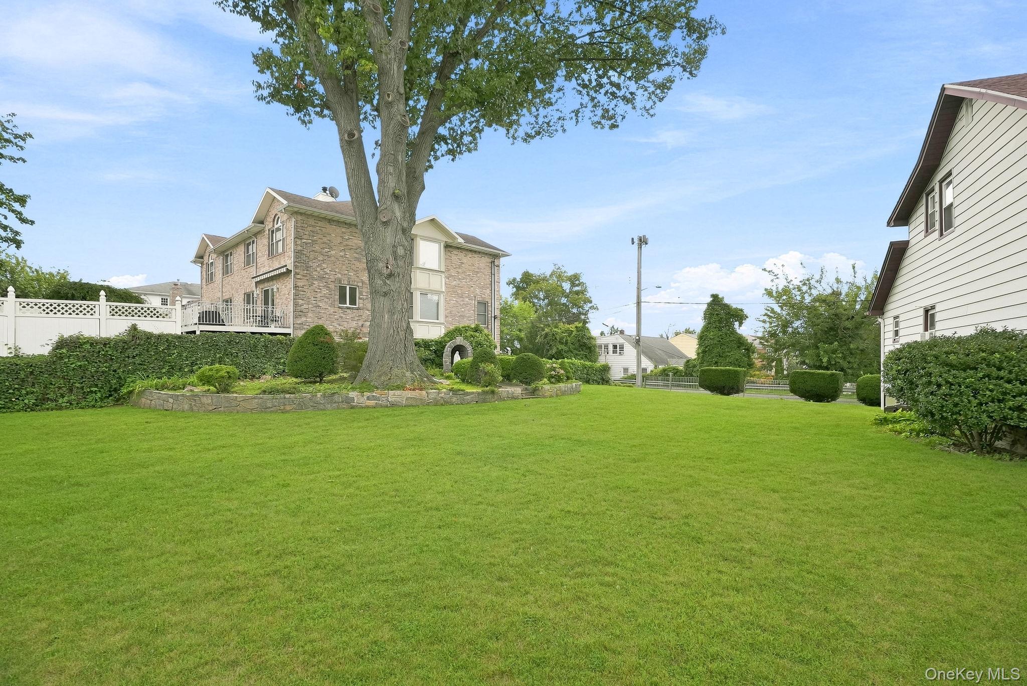 83 Brewster Avenue – For Sale photo 4
