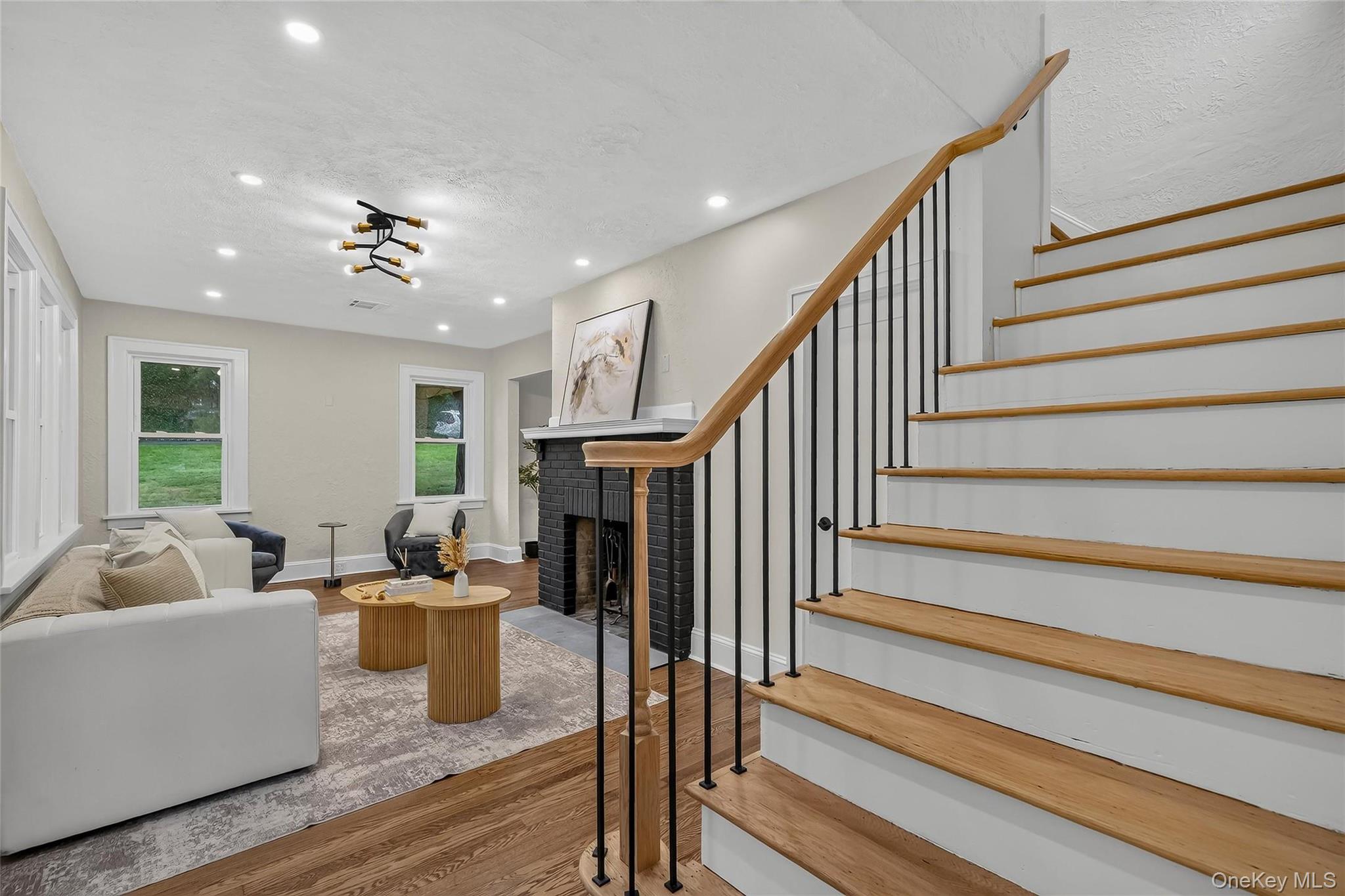 16 Maple Avenue – For Rent photo 8
