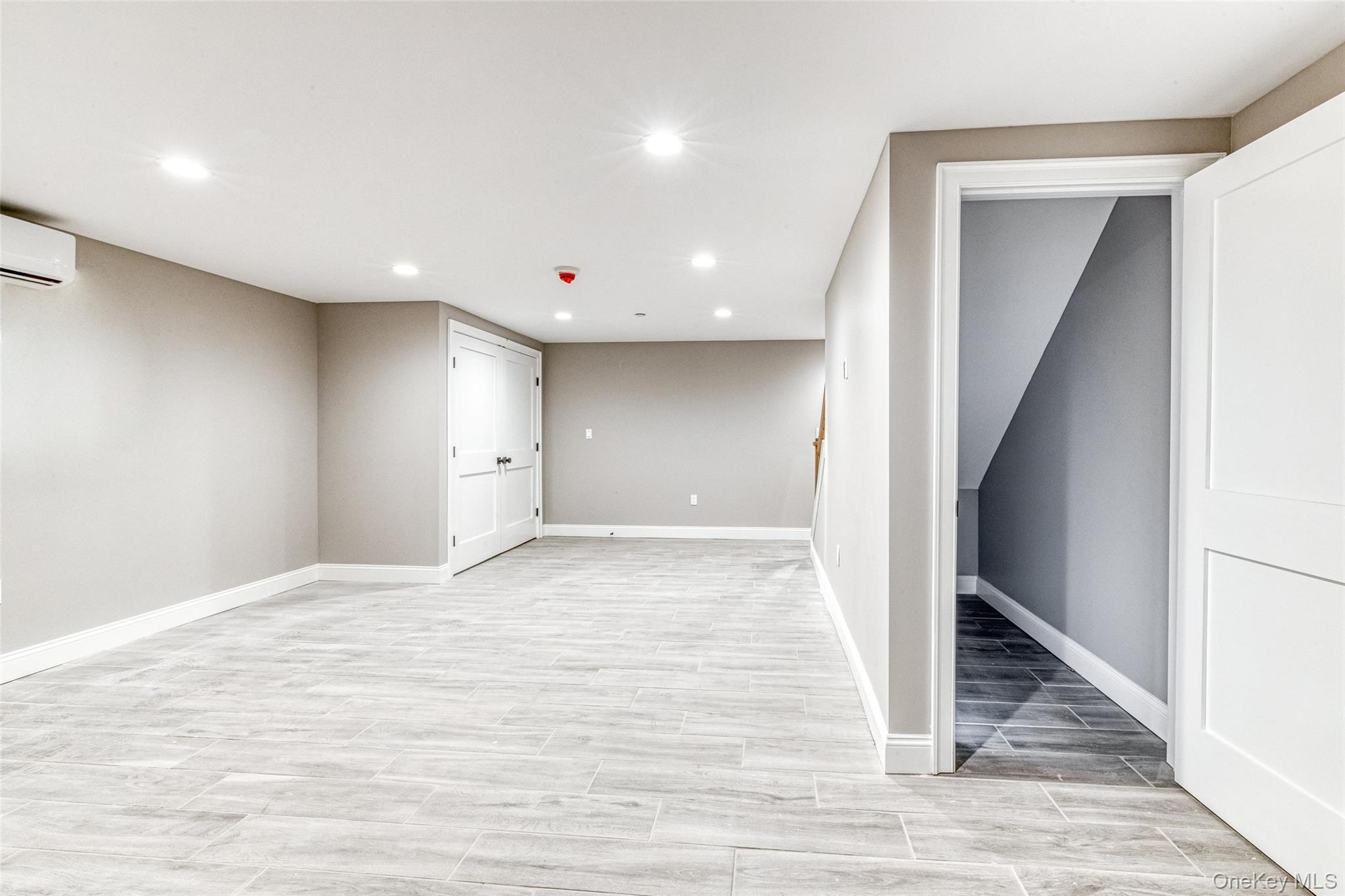 78 Roslyn Road – For Rent photo 7