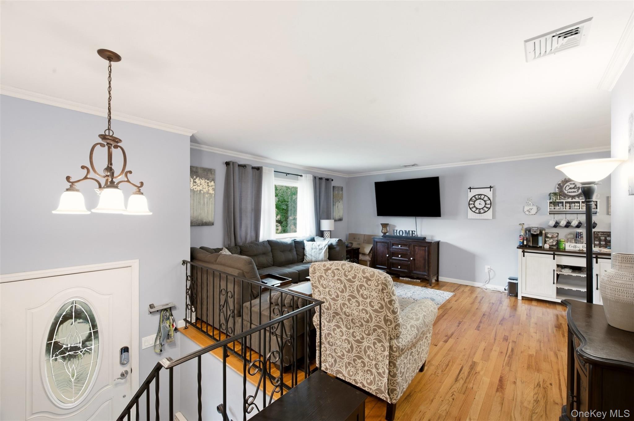 17 Jerome Street – For Rent photo 3