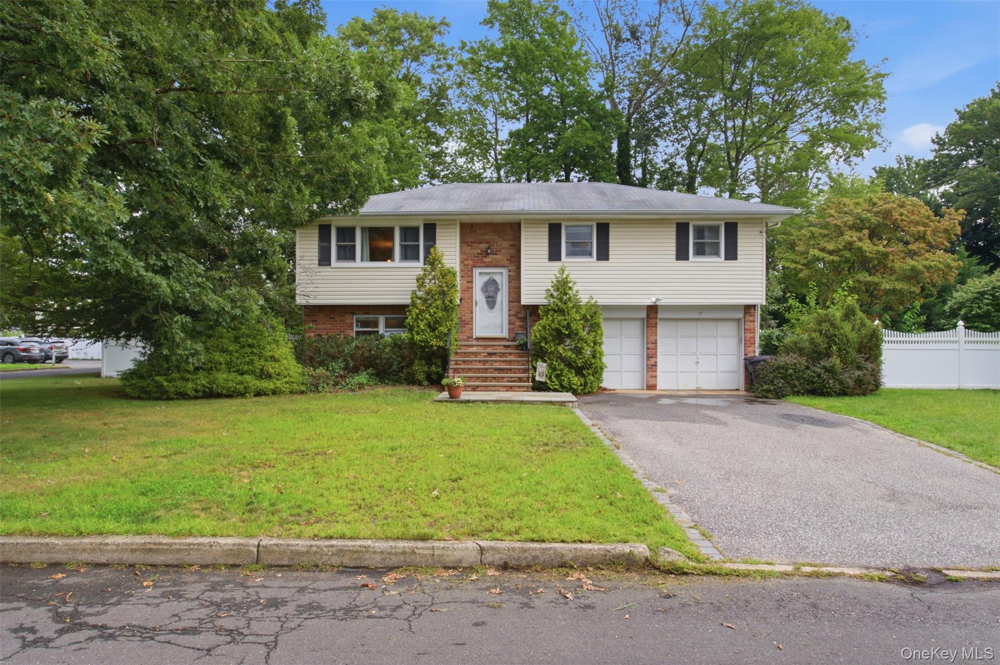 17 Jerome Street – For Rent