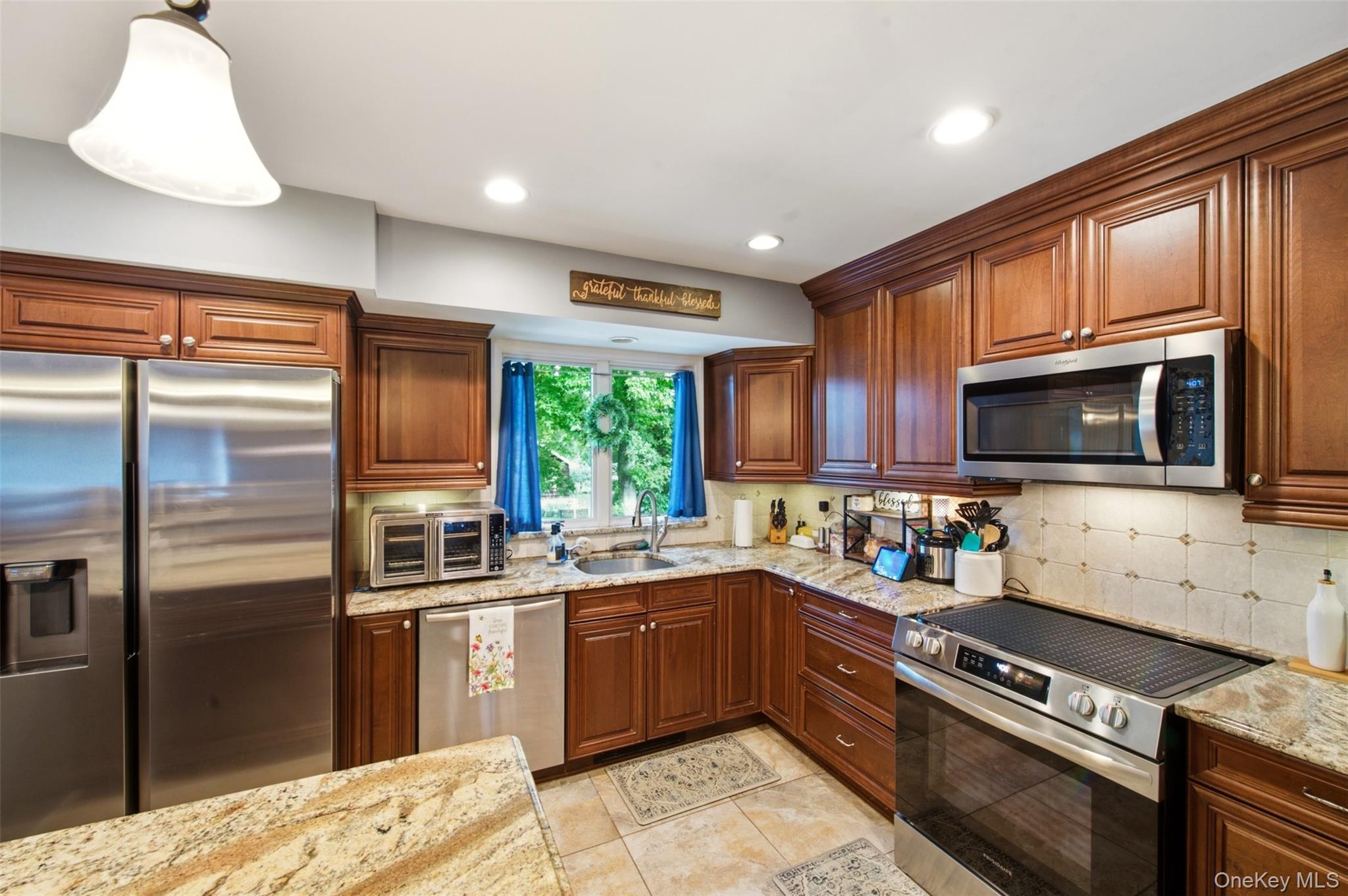17 Jerome Street – For Rent photo 9