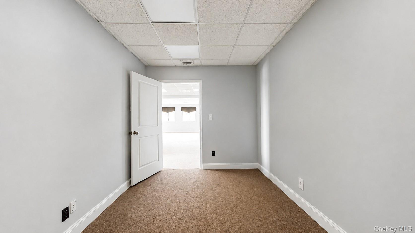 168 W Park Avenue, Unit 2nd Floor photo 7