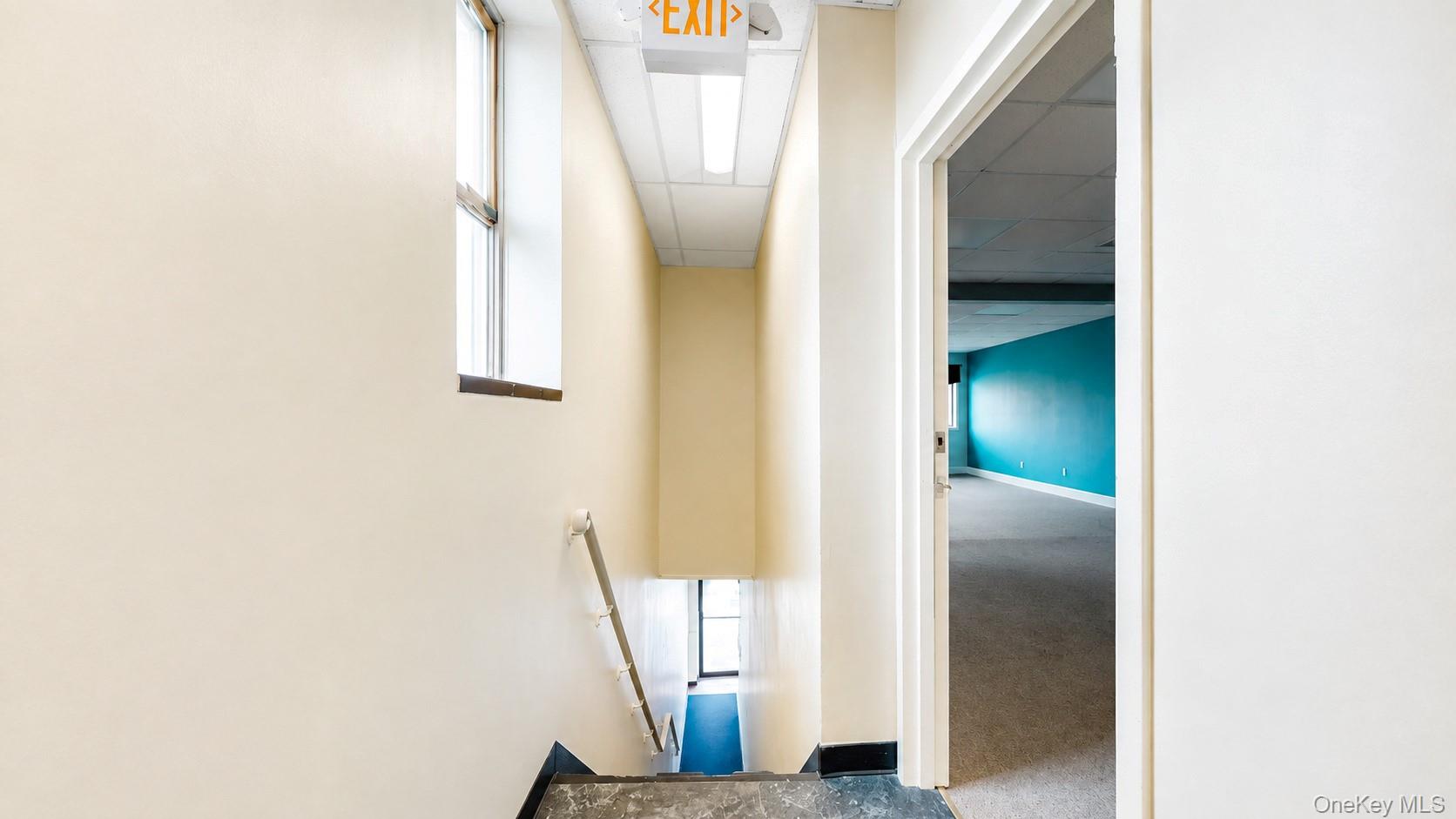 168 W Park Avenue, Unit 2nd Floor photo 2