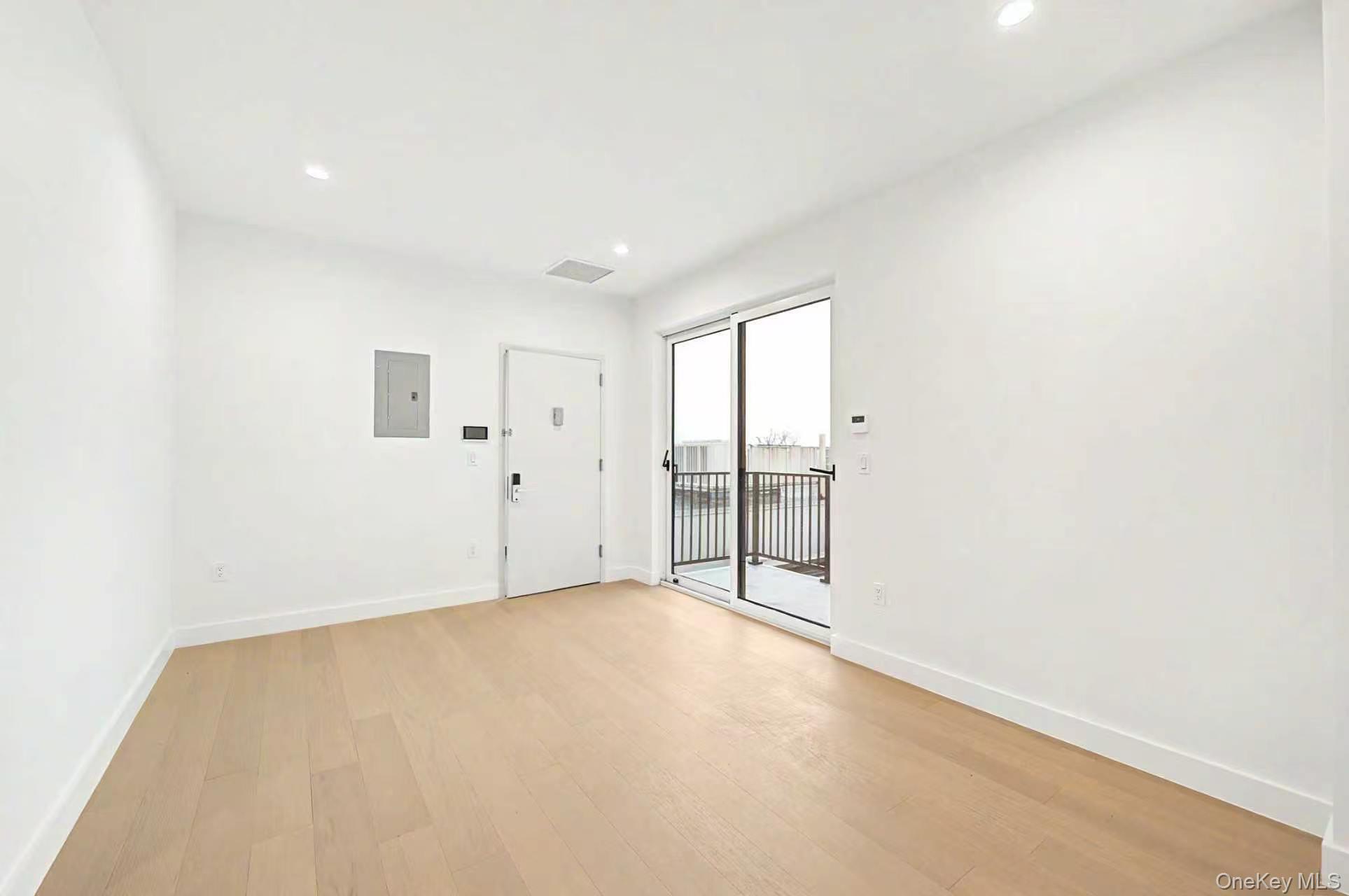 150-02 Northern Boulevard, Unit 3J photo 6