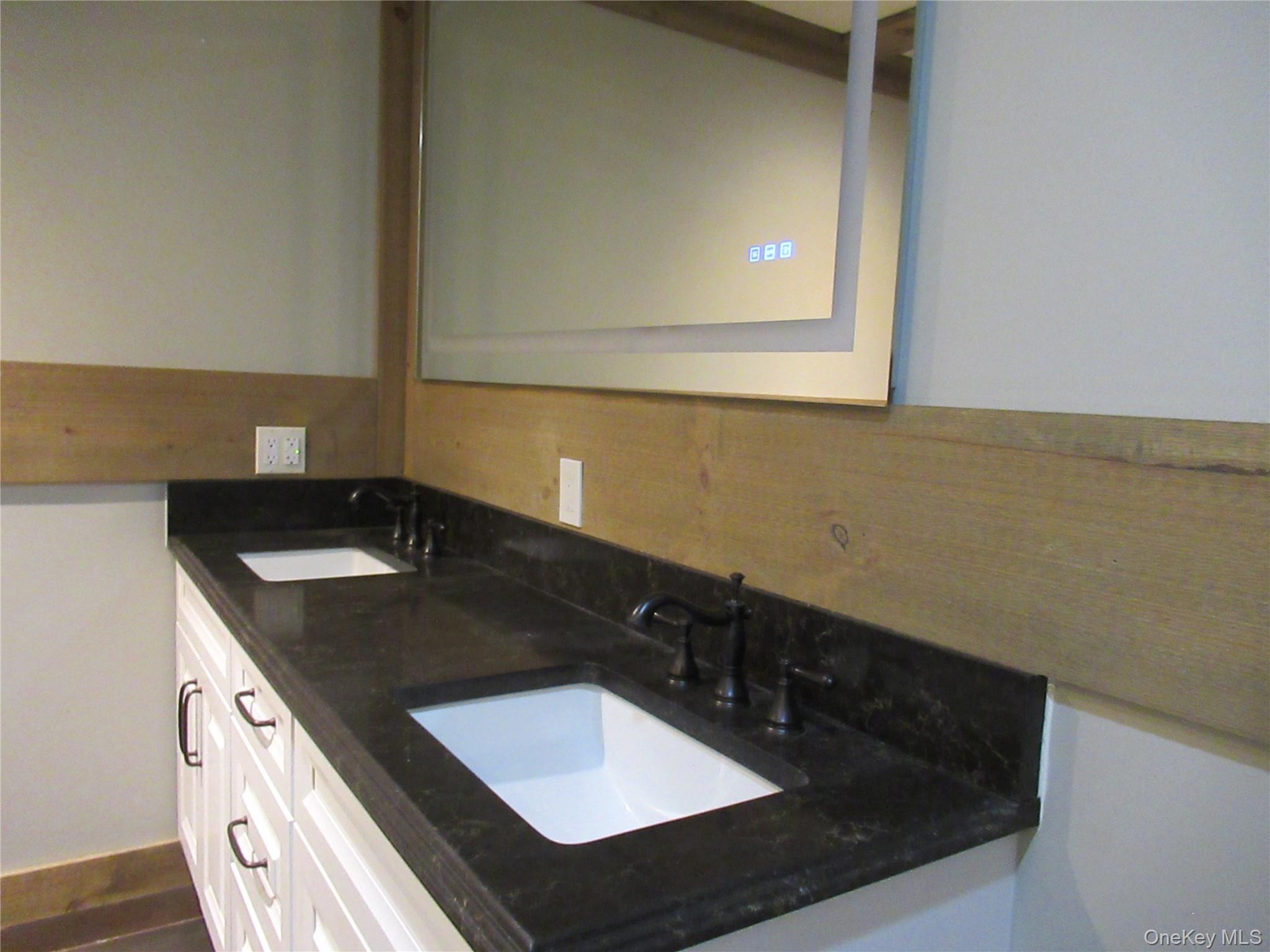 63 River Road, Unit B photo 10