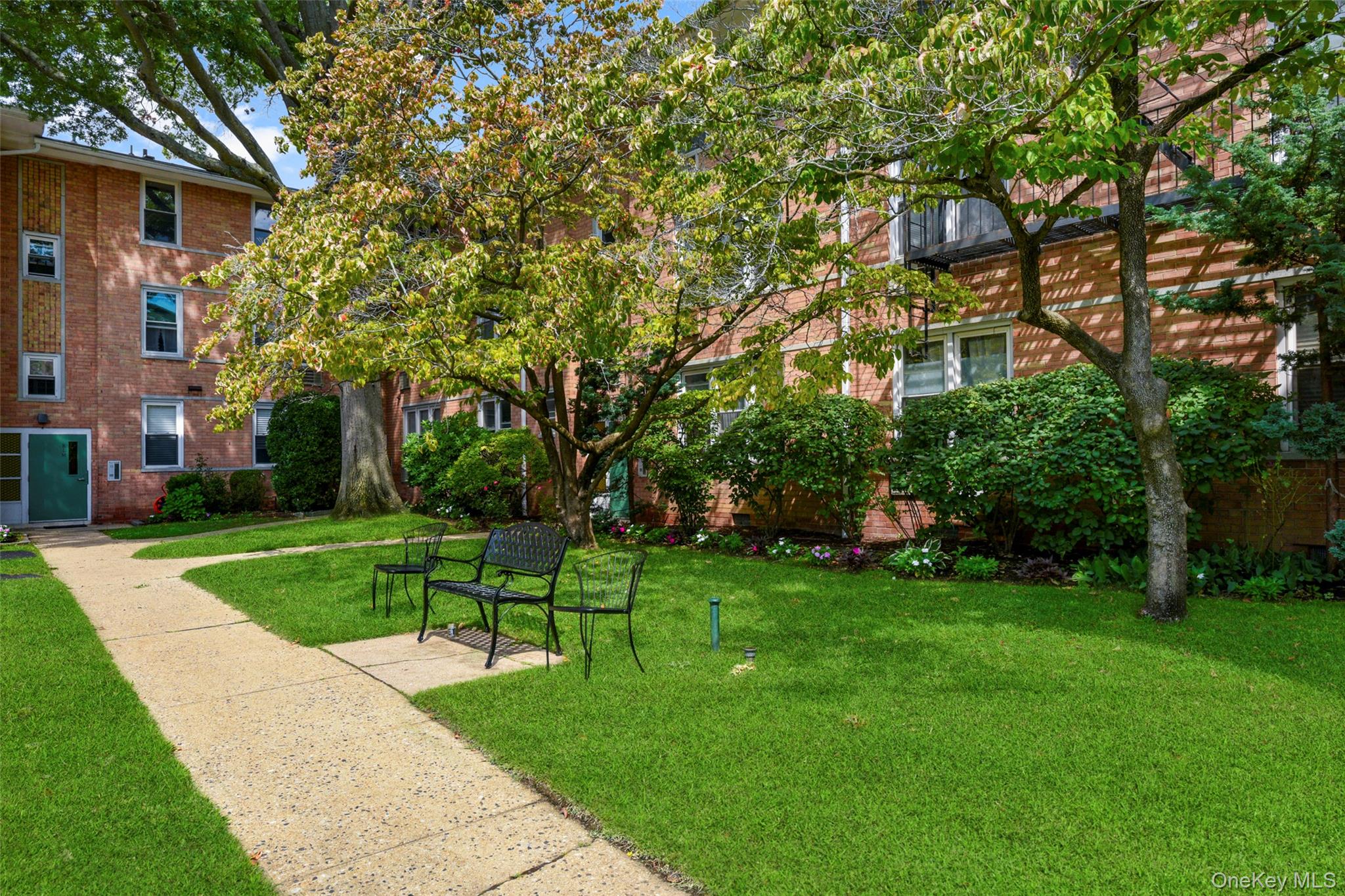 25 Trinity Place, Unit 3K photo 2