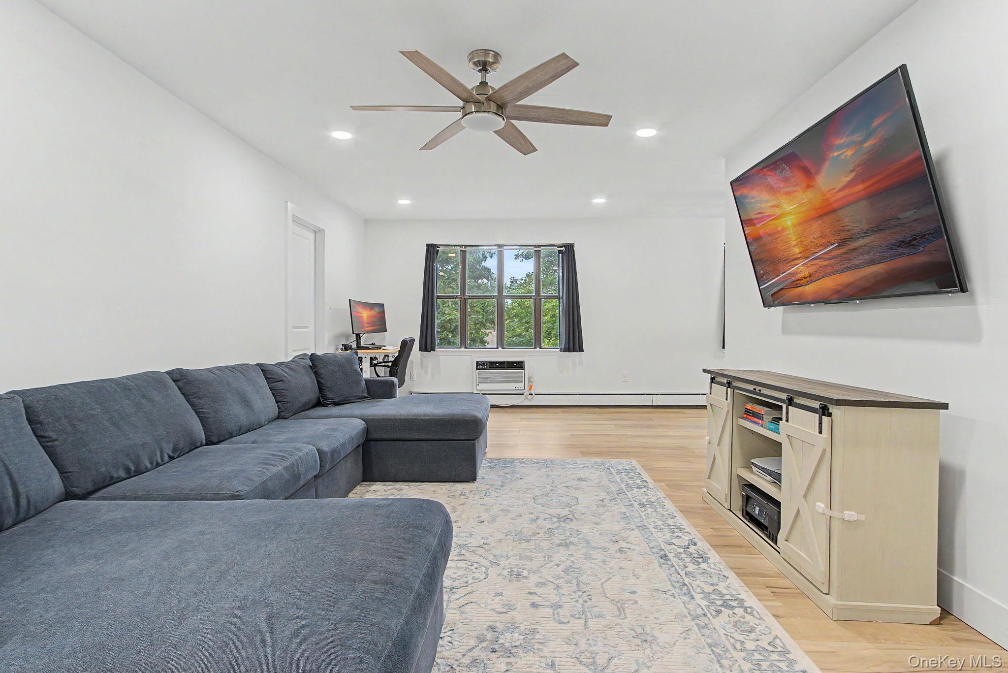 962 Sierra Vista Lane – For Sale photo 4