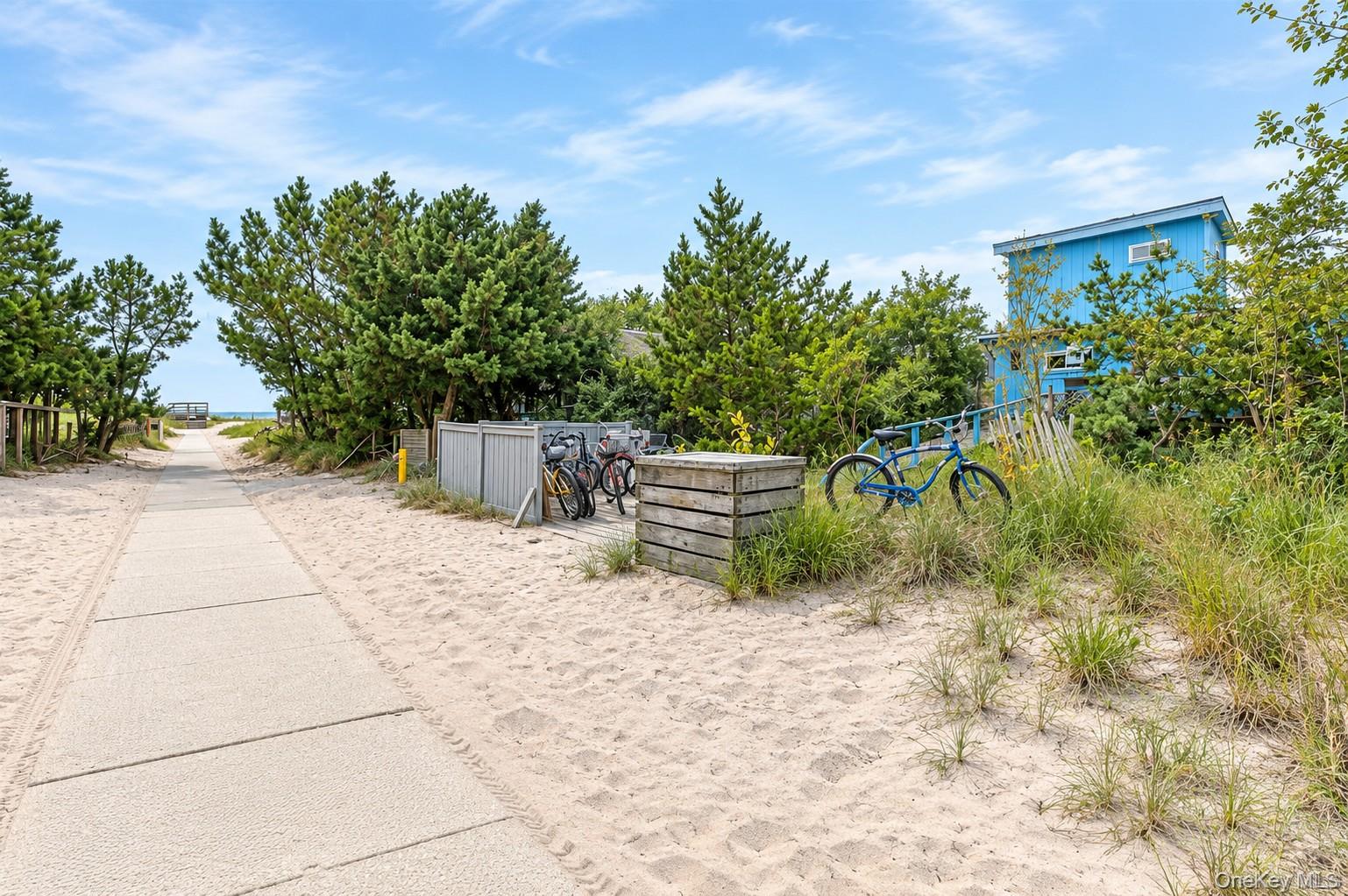 27 Champlain Street – For Sale photo 2