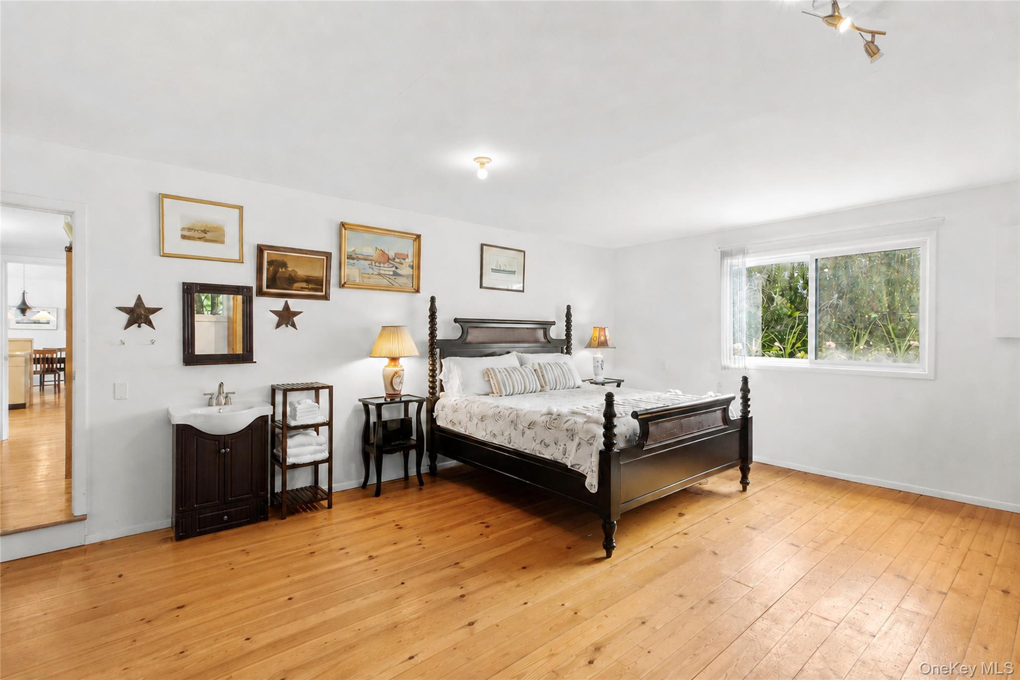 7 S Pond Road – For Sale photo 11