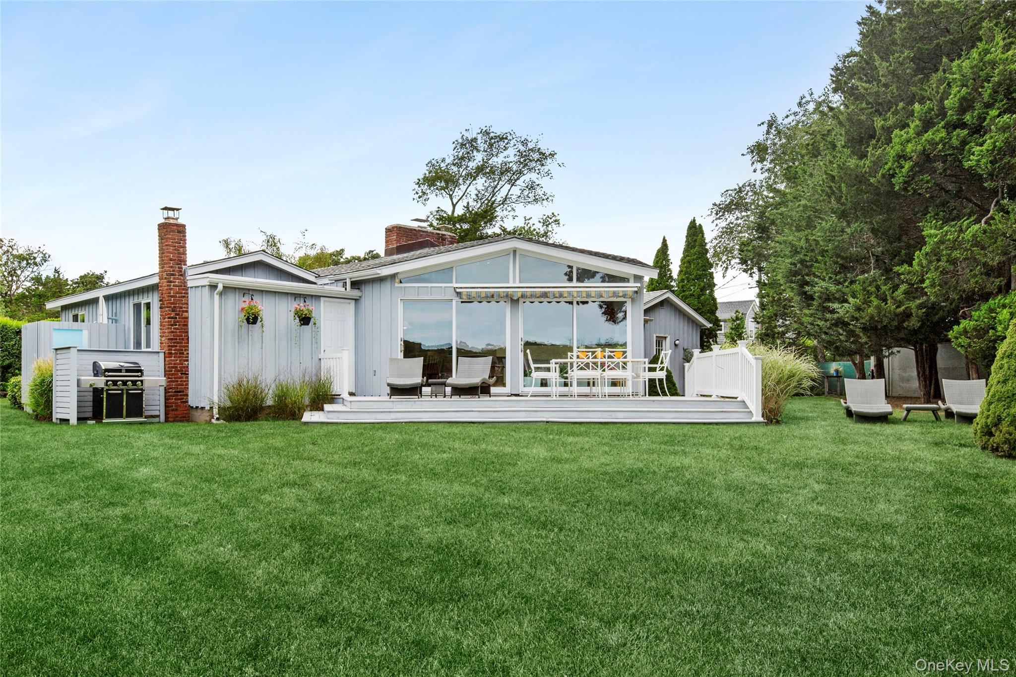 7 S Pond Road – For Sale photo 3