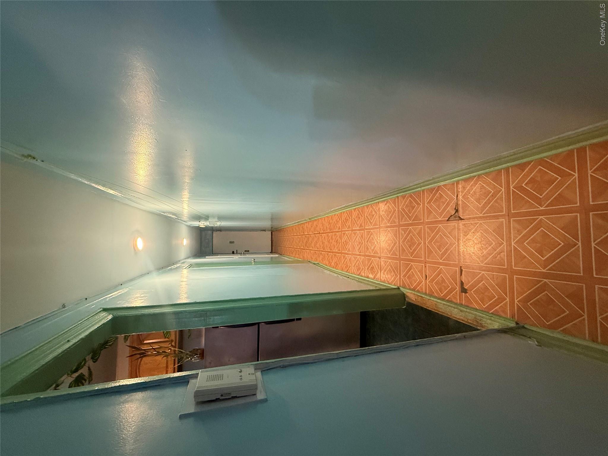 950 Hoe Avenue, Unit 2B photo 2