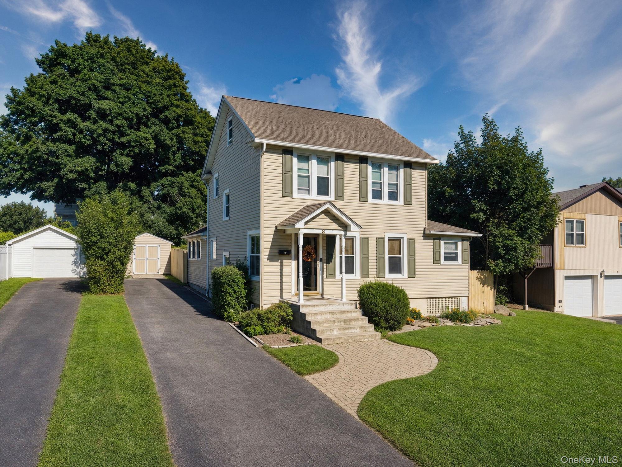 8 Budd Avenue – For Sale