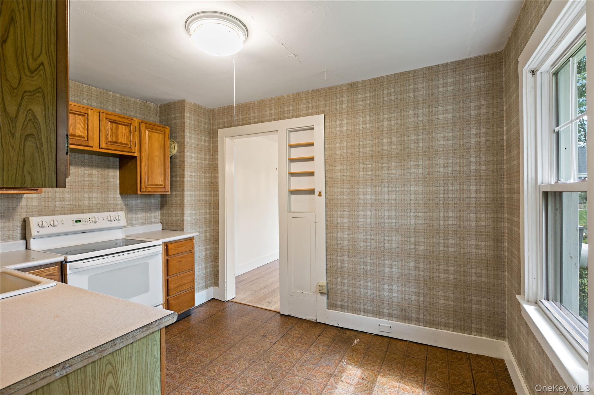 2070 Hamblyn Street – For Sale photo 12