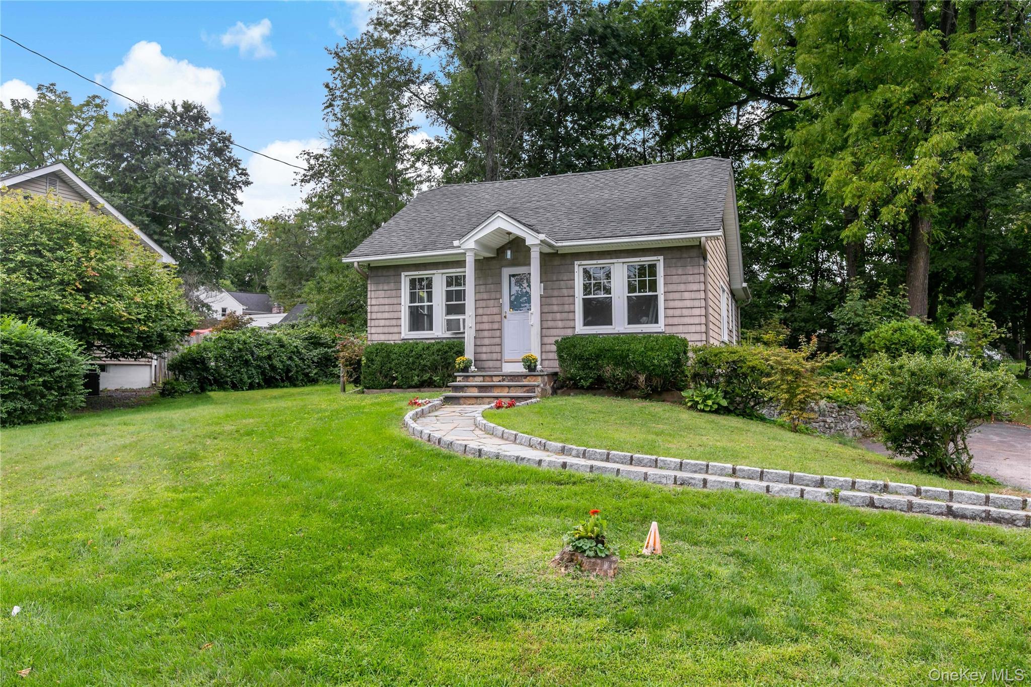 2070 Hamblyn Street – For Sale photo 2