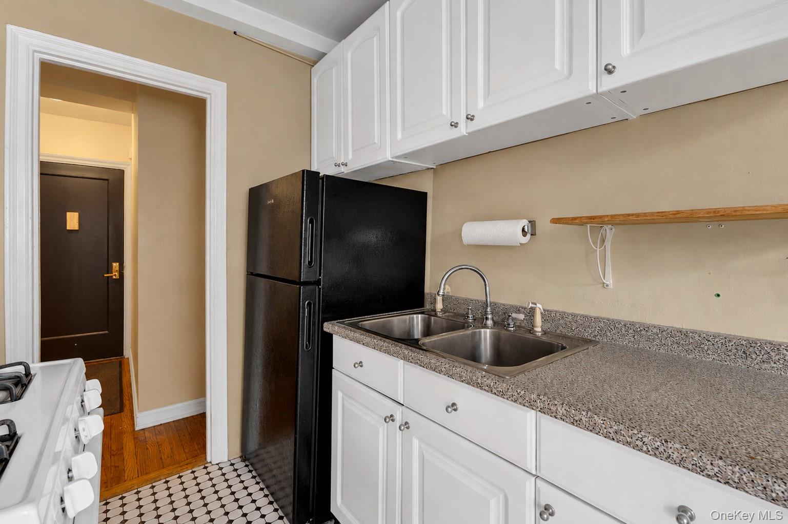 433 W 34th Street, Unit 2N photo 5