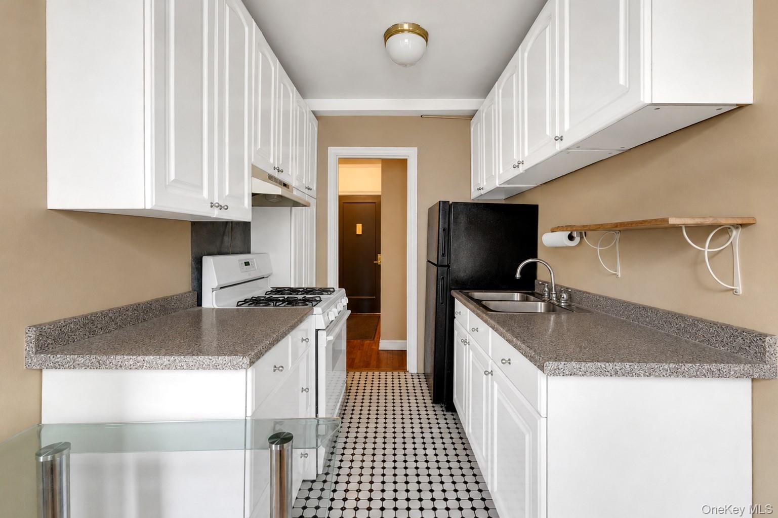 433 W 34th Street, Unit 2N photo 4