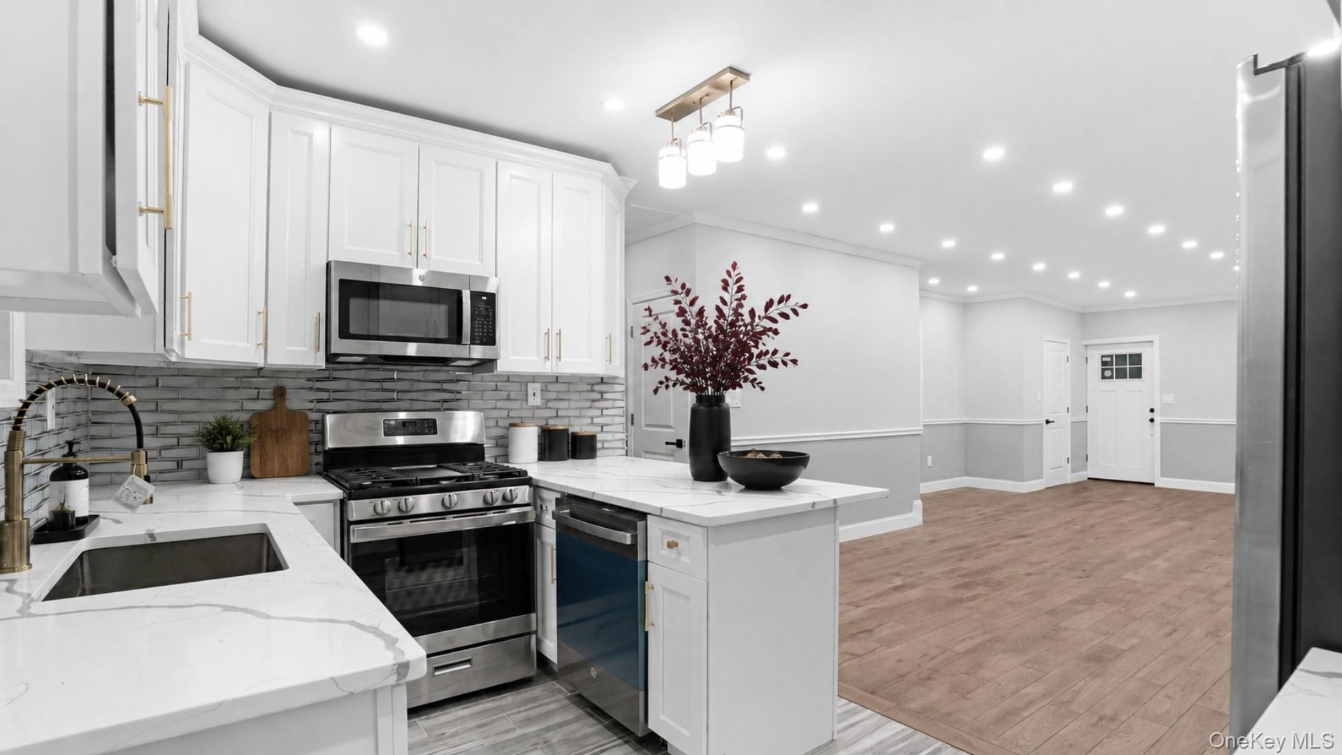 128 E 238th Street – For Sale photo 4
