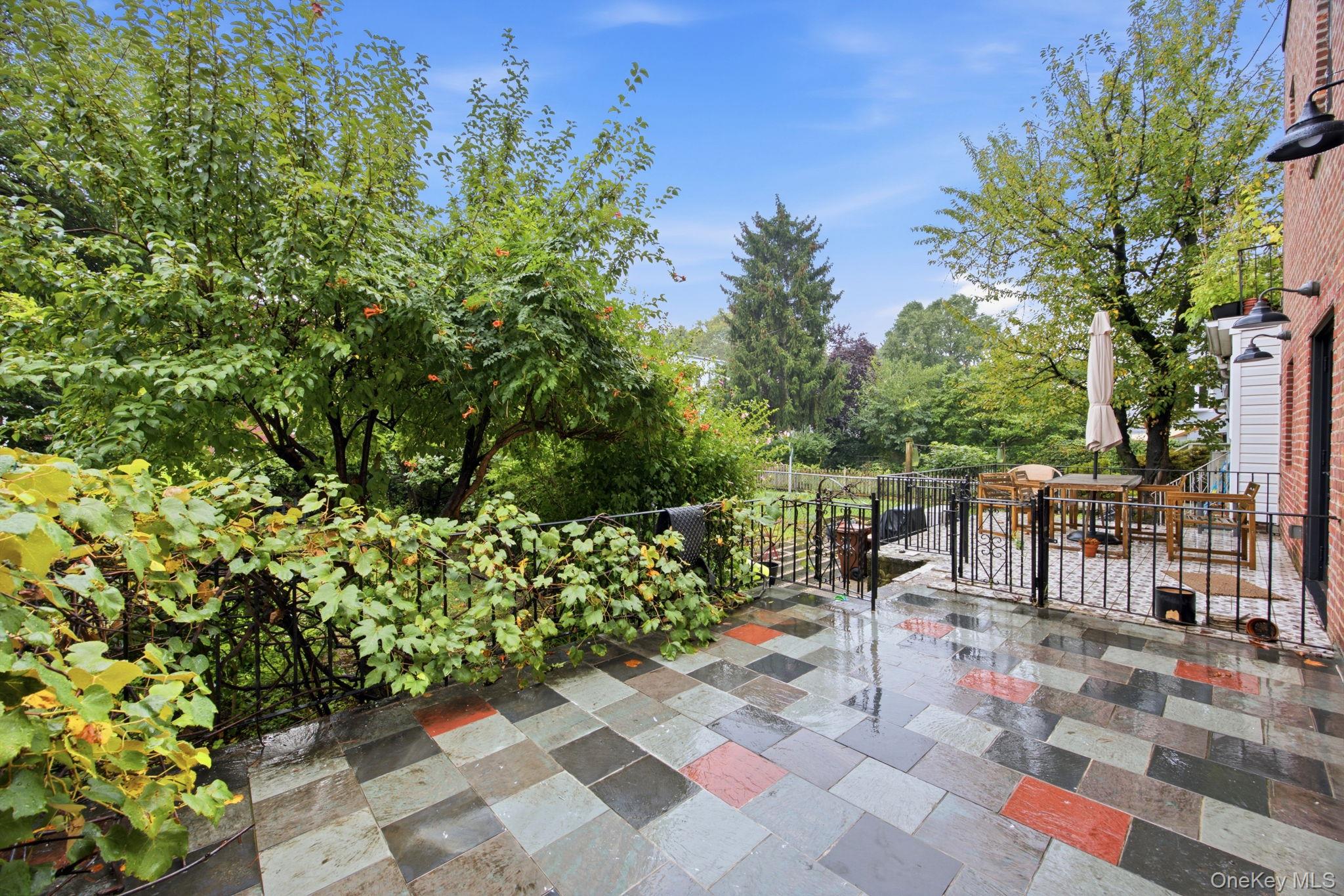 39-27 49th Street – For Sale photo 27