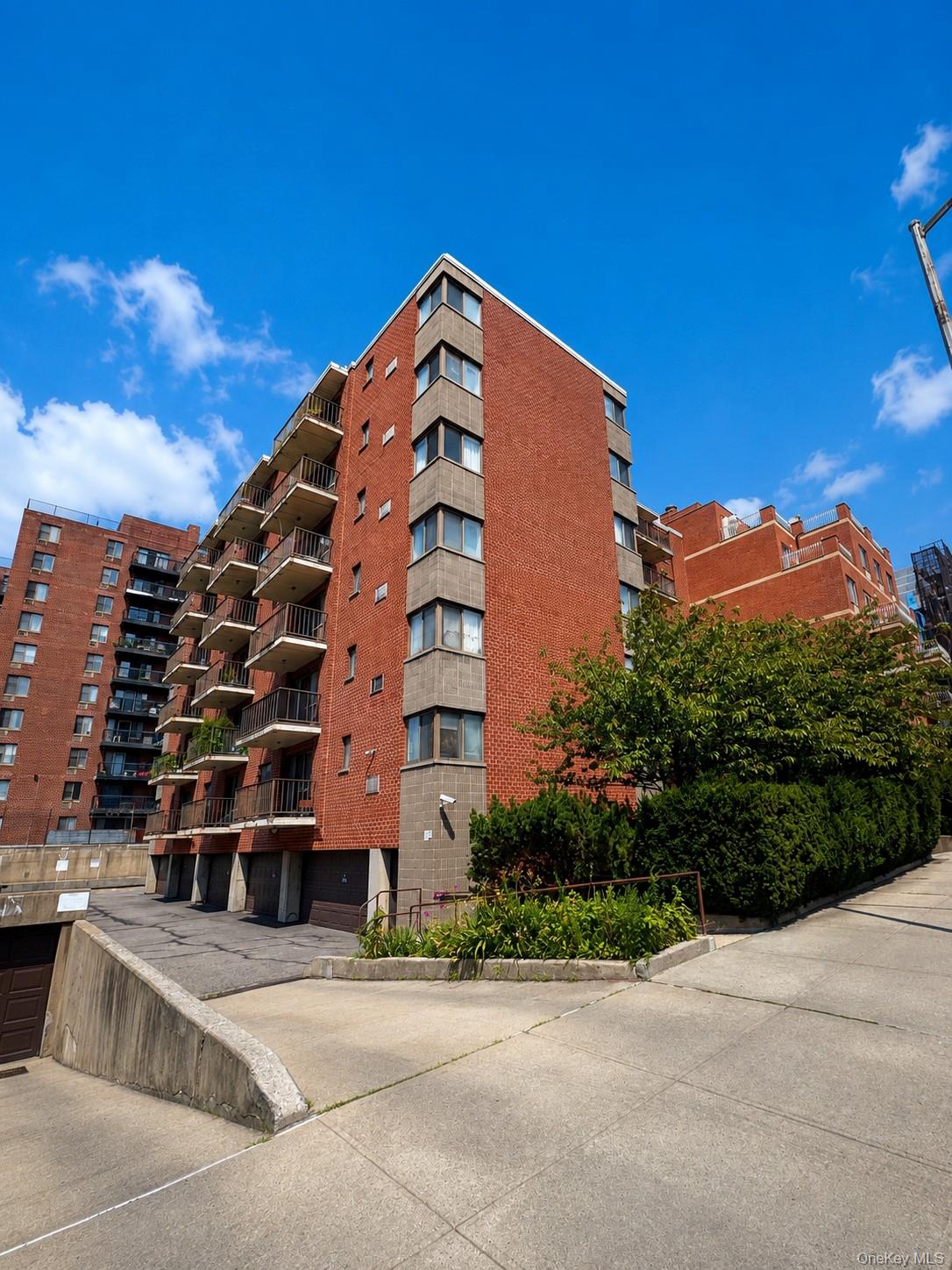 13935 35th Avenue, Unit 4B photo 29