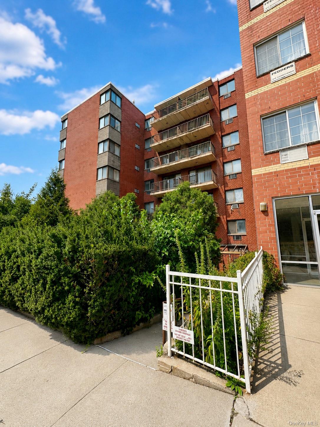 13935 35th Avenue, Unit 4B photo 28