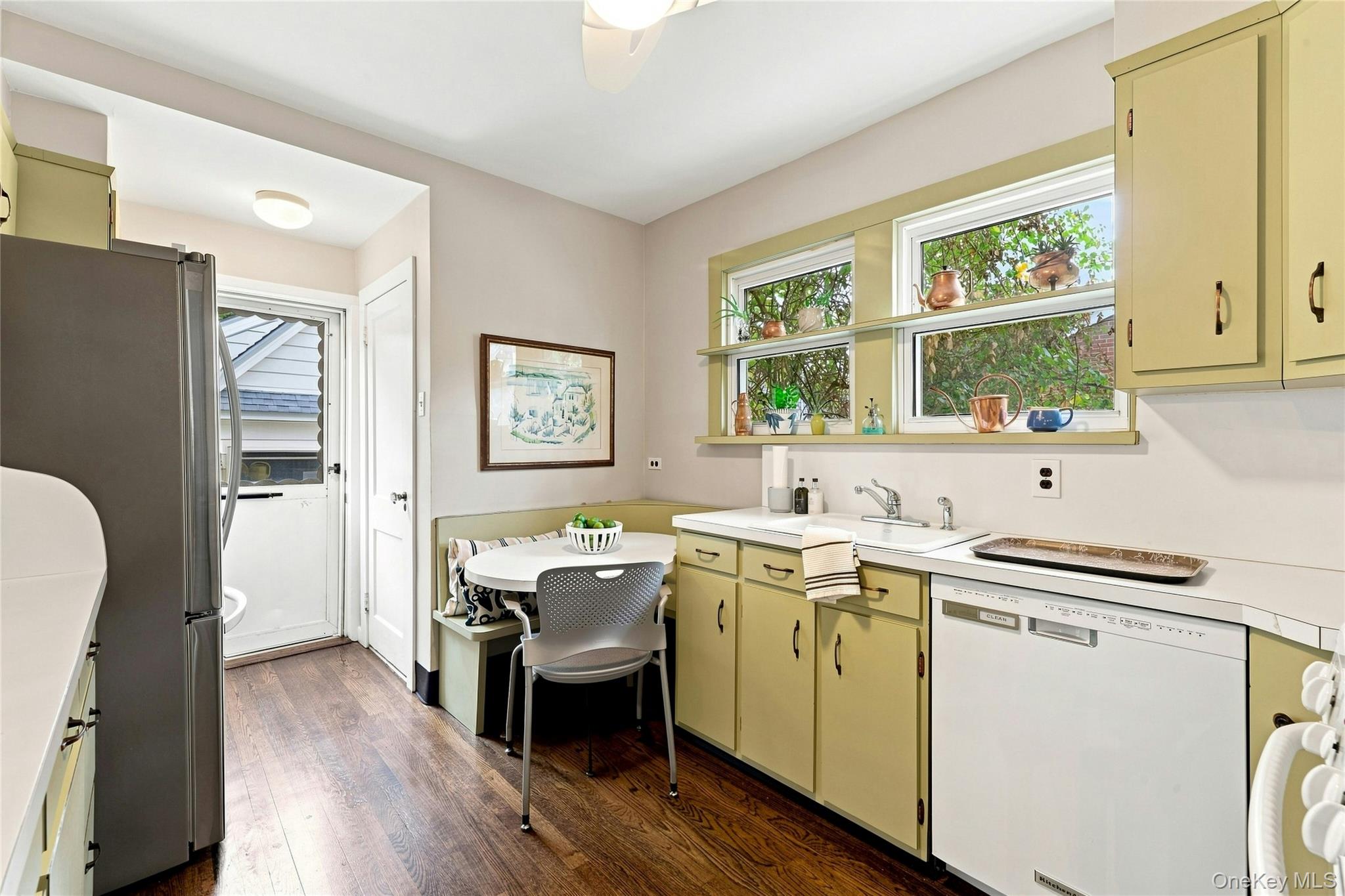 185 Crocus Avenue – For Sale photo 10
