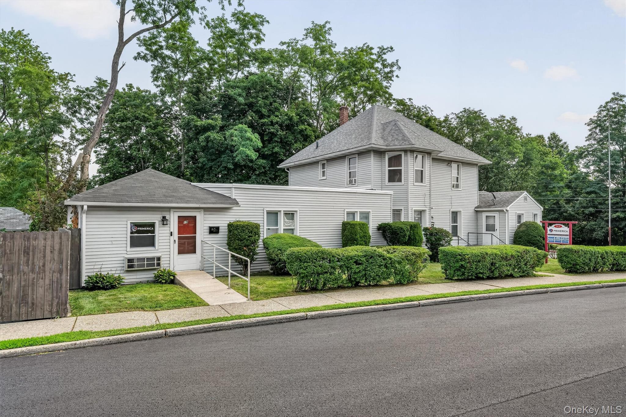 19-21 Dewitt Street – For Sale
