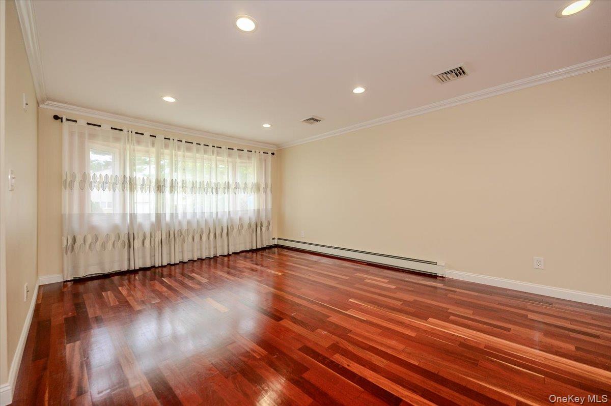 2664 Grayson Drive – For Sale photo 3