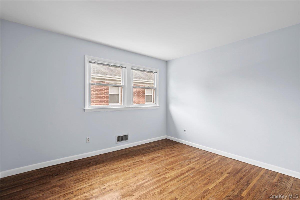 284 Park Avenue, Unit Left Side photo 23
