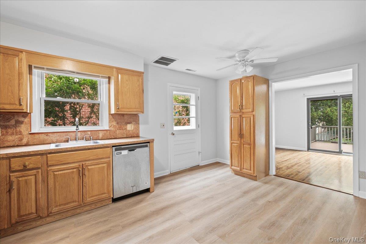 284 Park Avenue, Unit Left Side photo 15