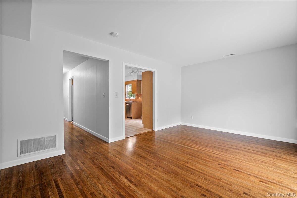 284 Park Avenue, Unit Left Side photo 10
