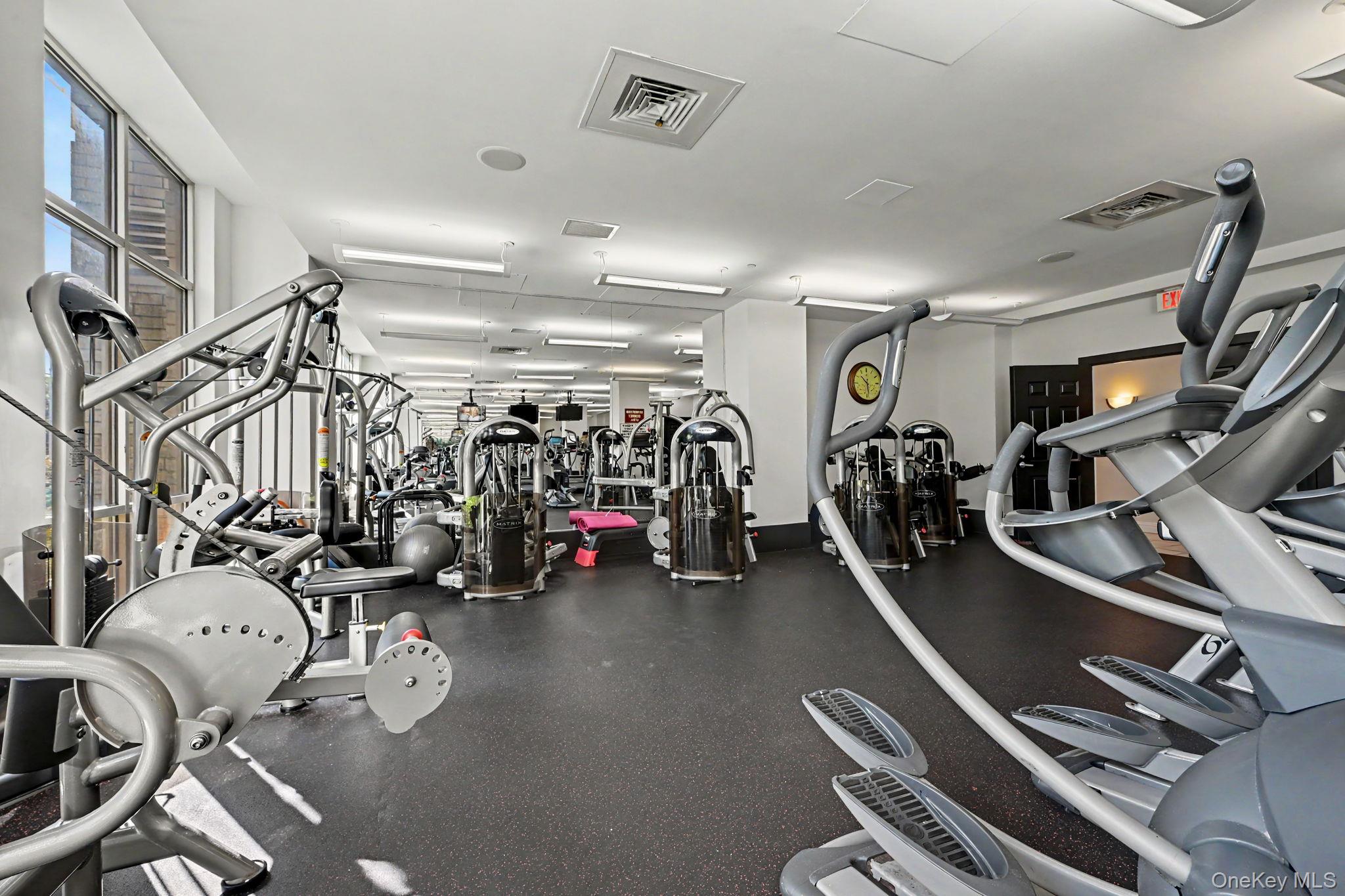300 Mamaroneck Avenue, Unit 303 photo 39
