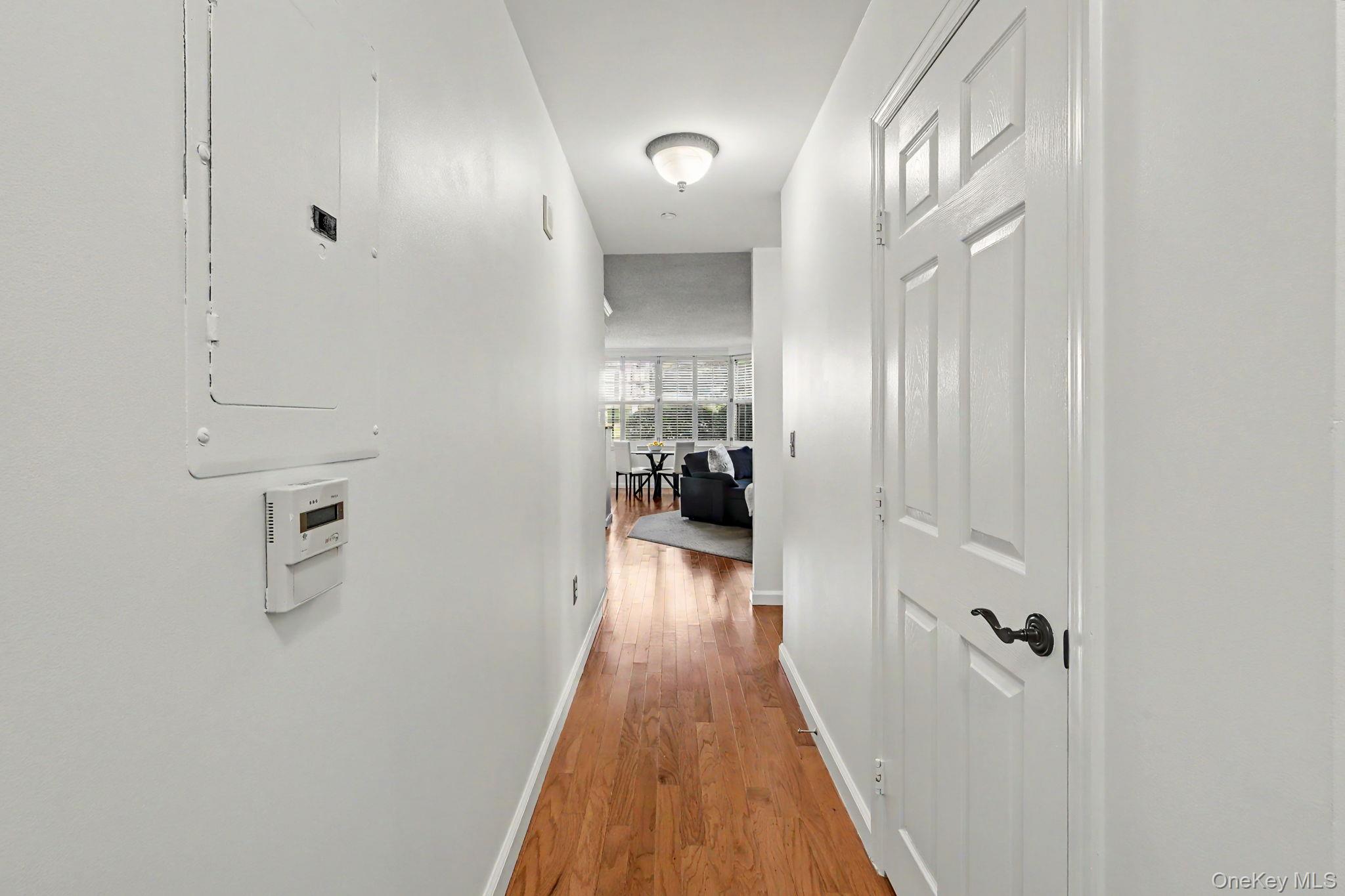 300 Mamaroneck Avenue, Unit 303 photo 2