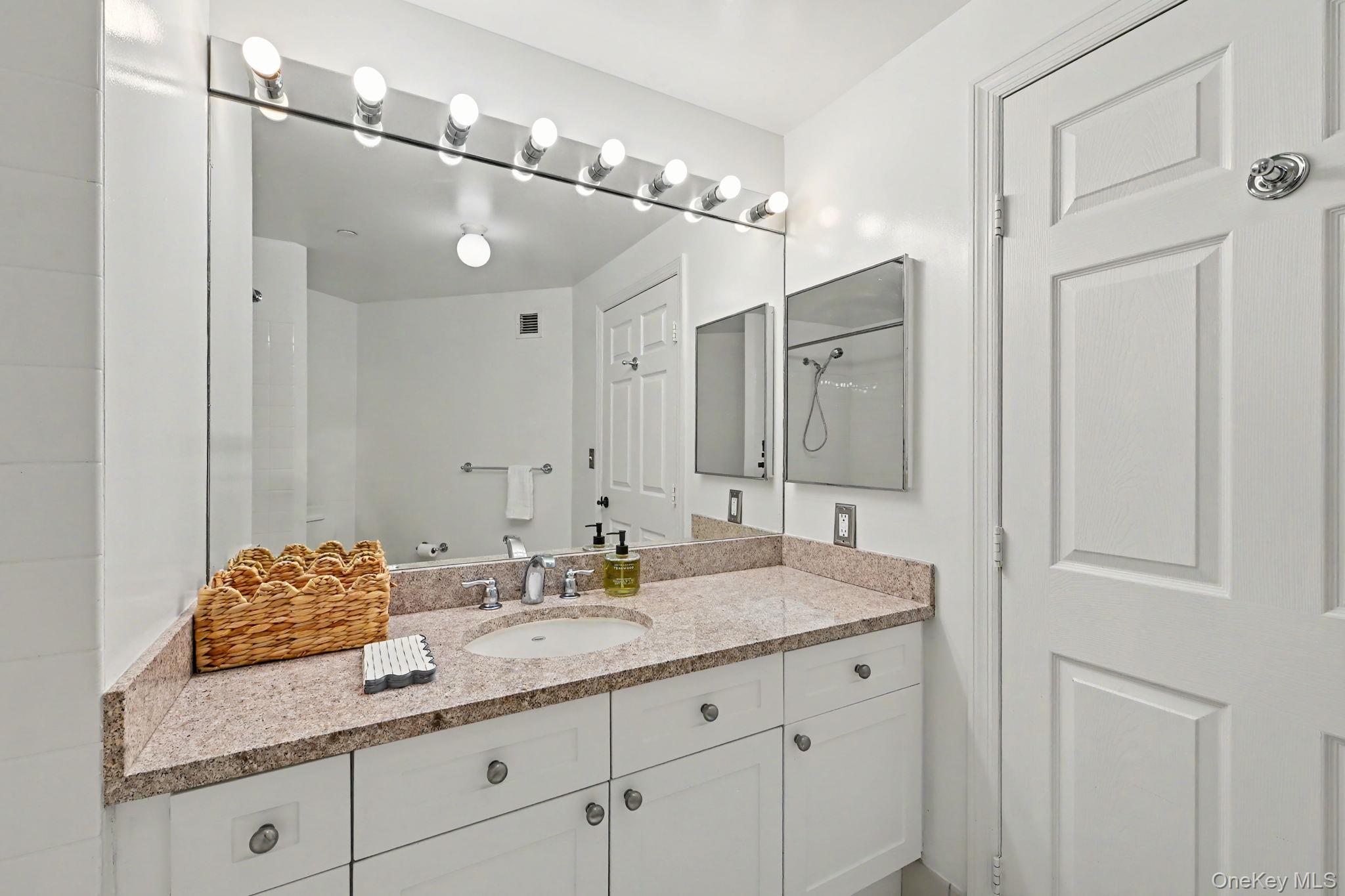300 Mamaroneck Avenue, Unit 303 photo 26