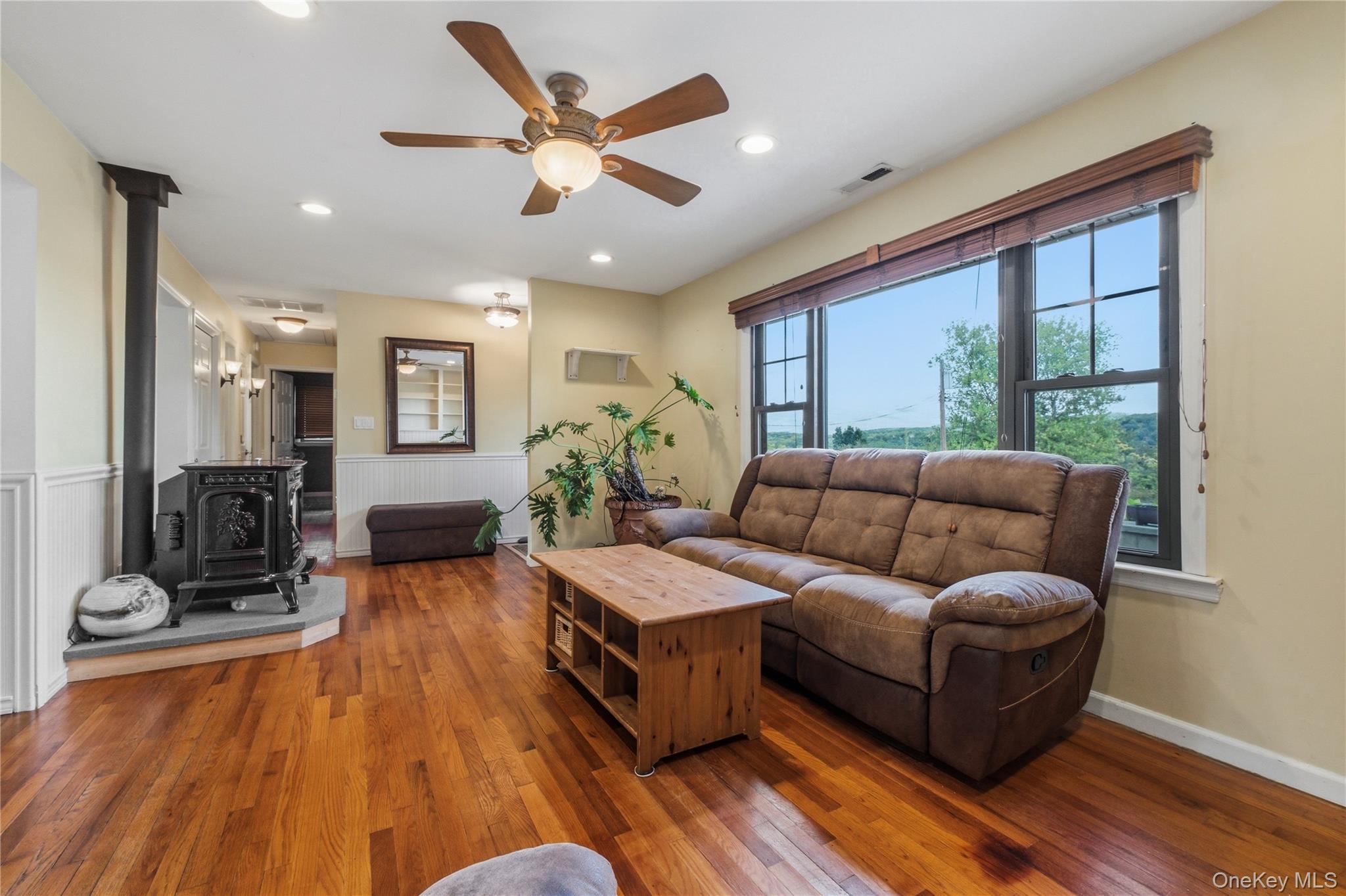 28 Hilltop Drive – For Sale photo 11