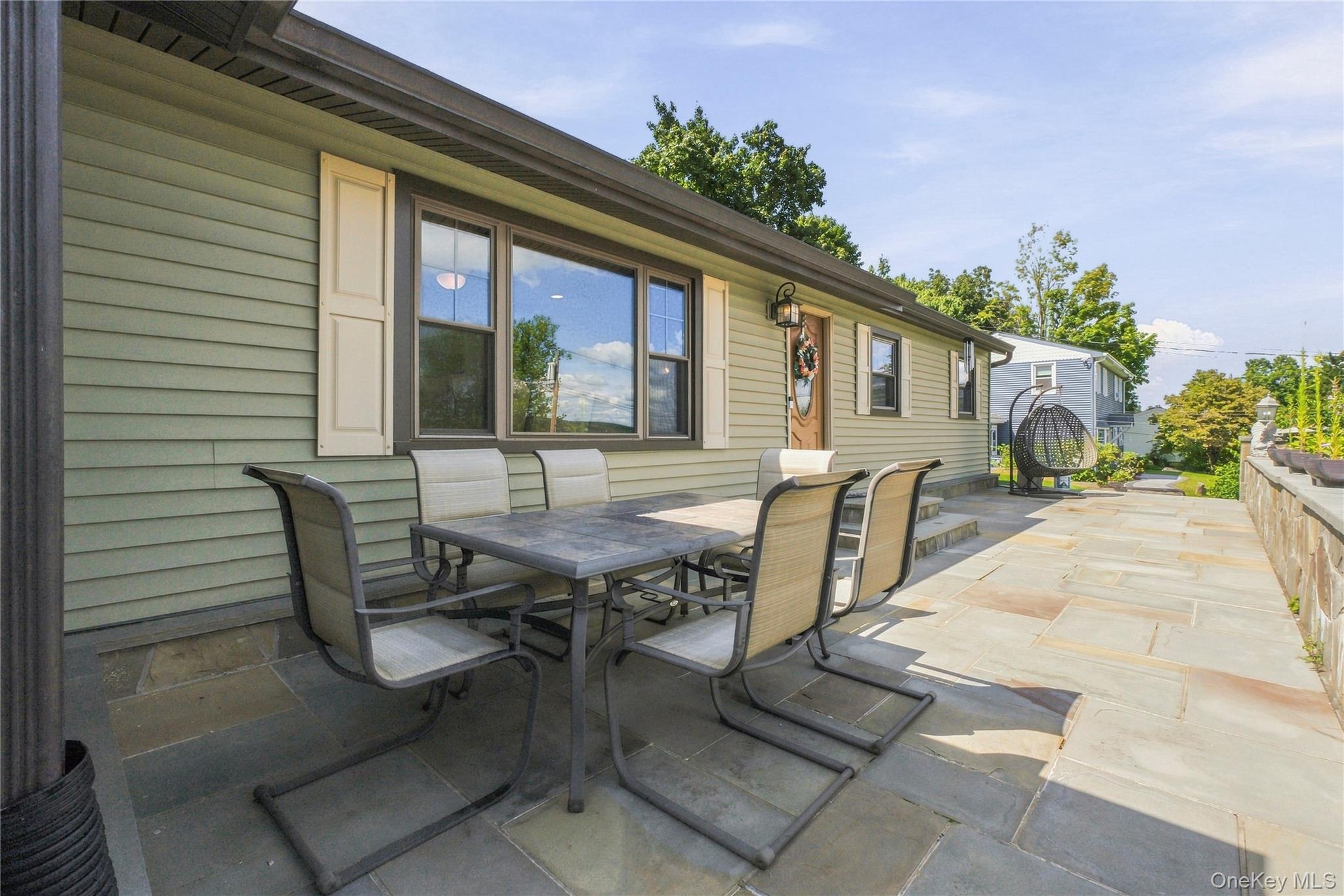 28 Hilltop Drive – For Sale photo 3