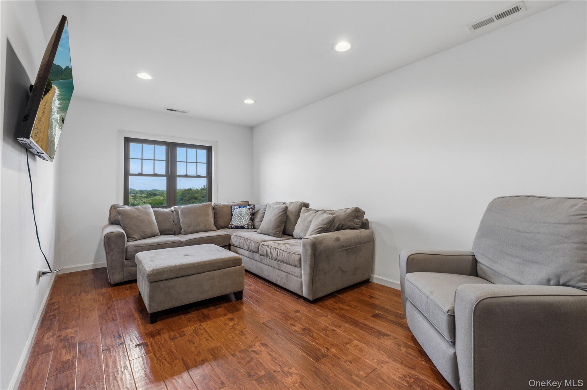 28 Hilltop Drive – For Sale photo 16
