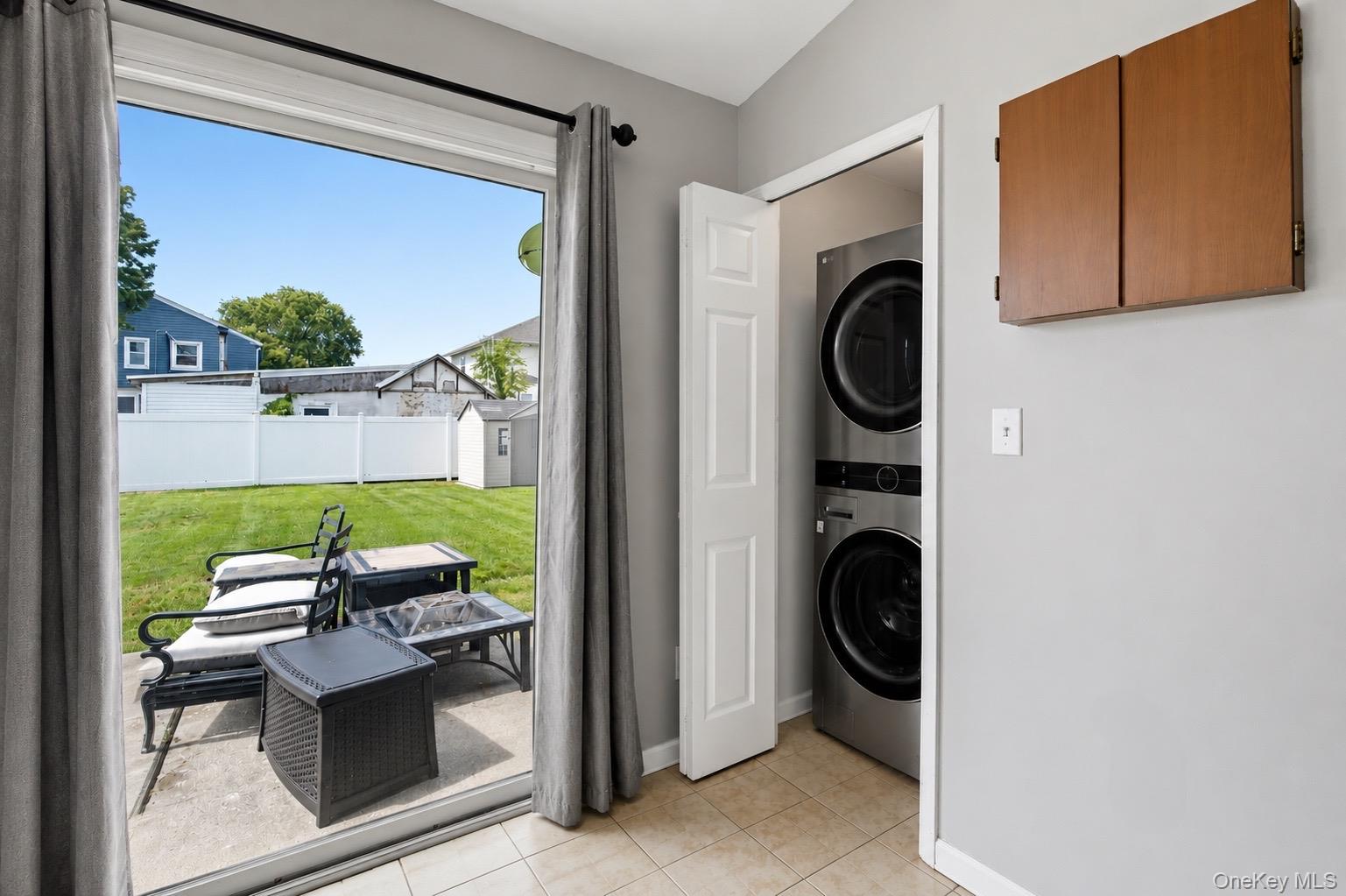 292 Roosevelt Avenue – For Sale photo 4