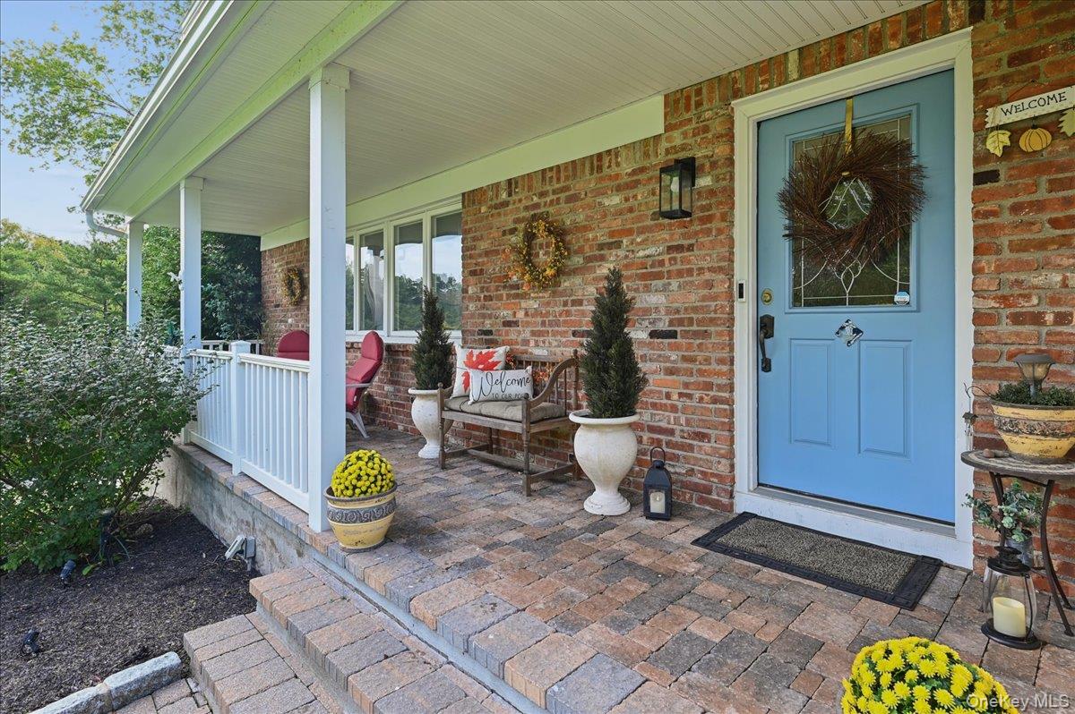 12 Berkshire Drive – For Sale photo 2