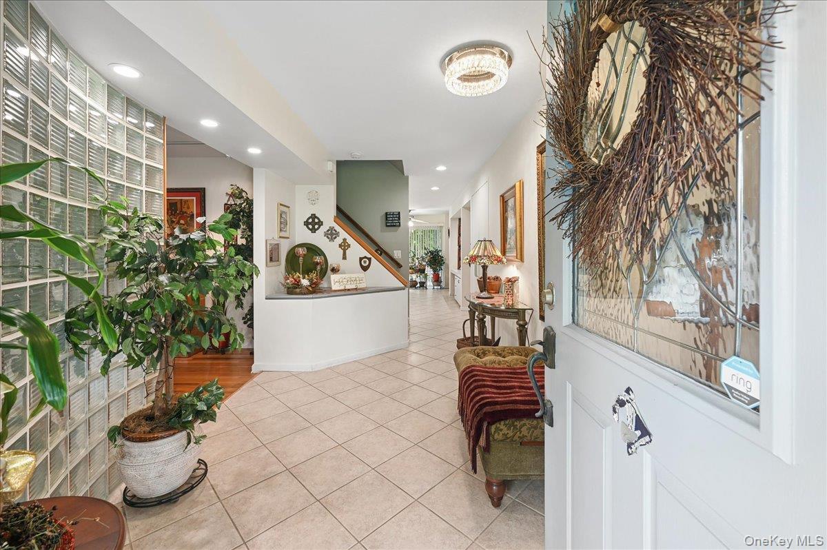 12 Berkshire Drive – For Sale photo 3