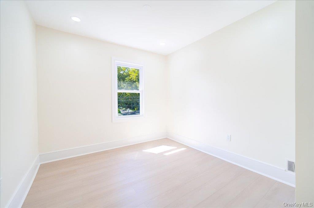 11 Maple Street – For Sale photo 16