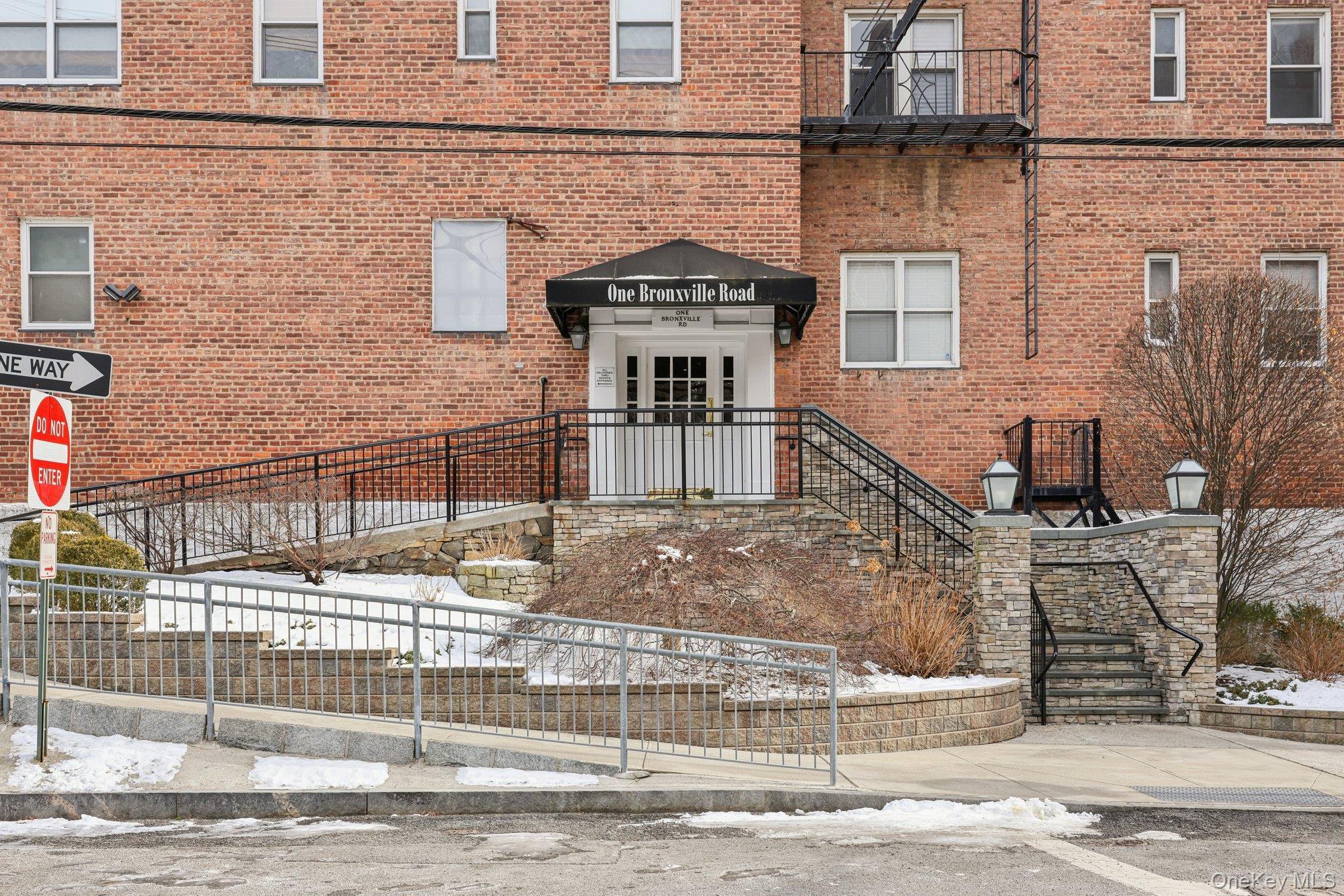 1 Bronxville Road, Unit 3S photo 2