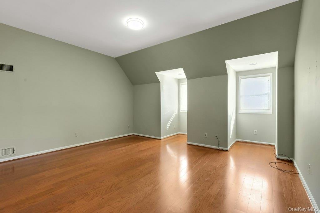 14 Corners Road – For Sale photo 25